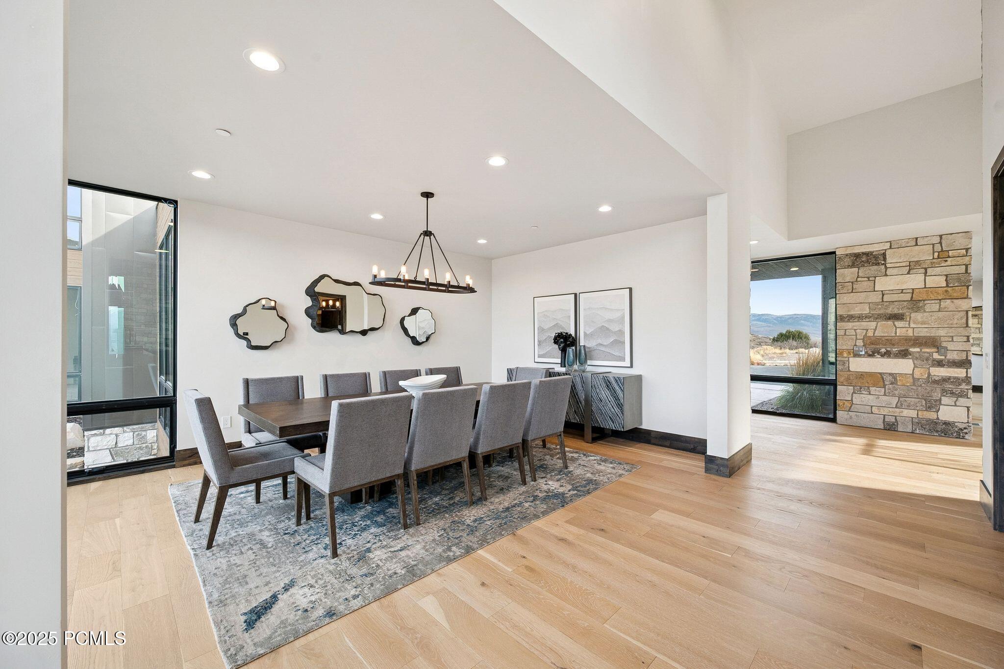 2005 Lookout Peak Circle