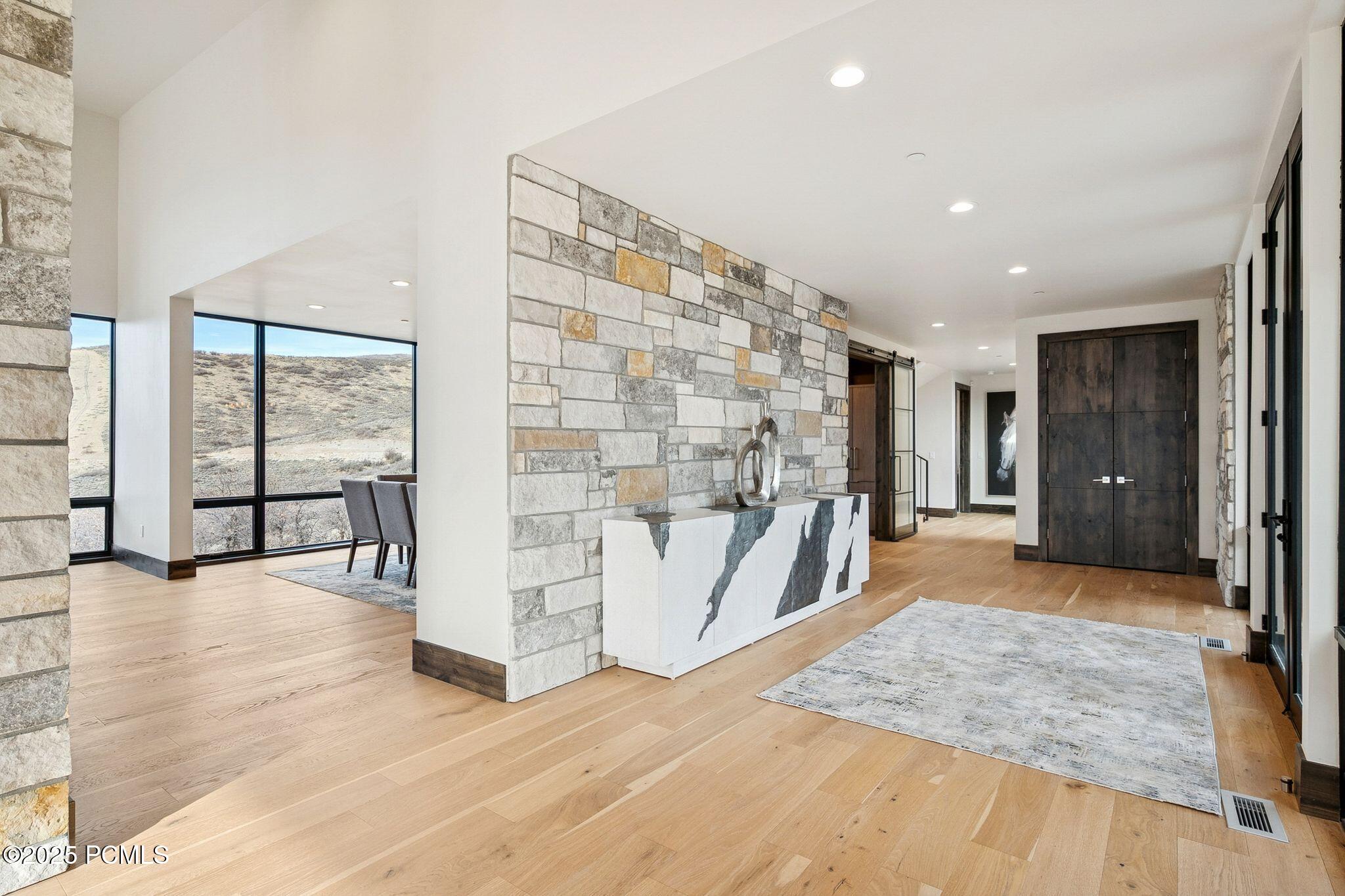 2005 Lookout Peak Circle