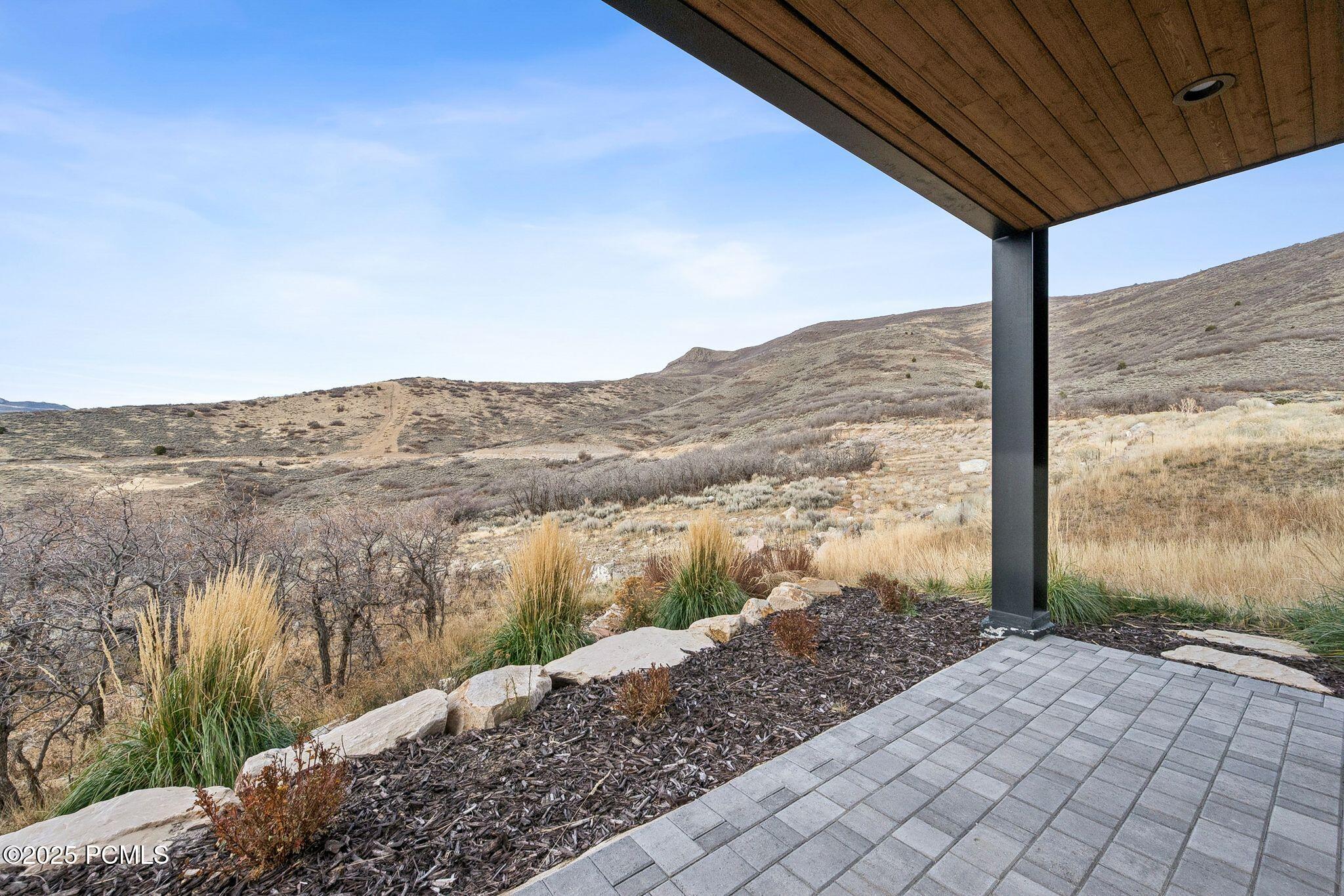 2005 Lookout Peak Circle