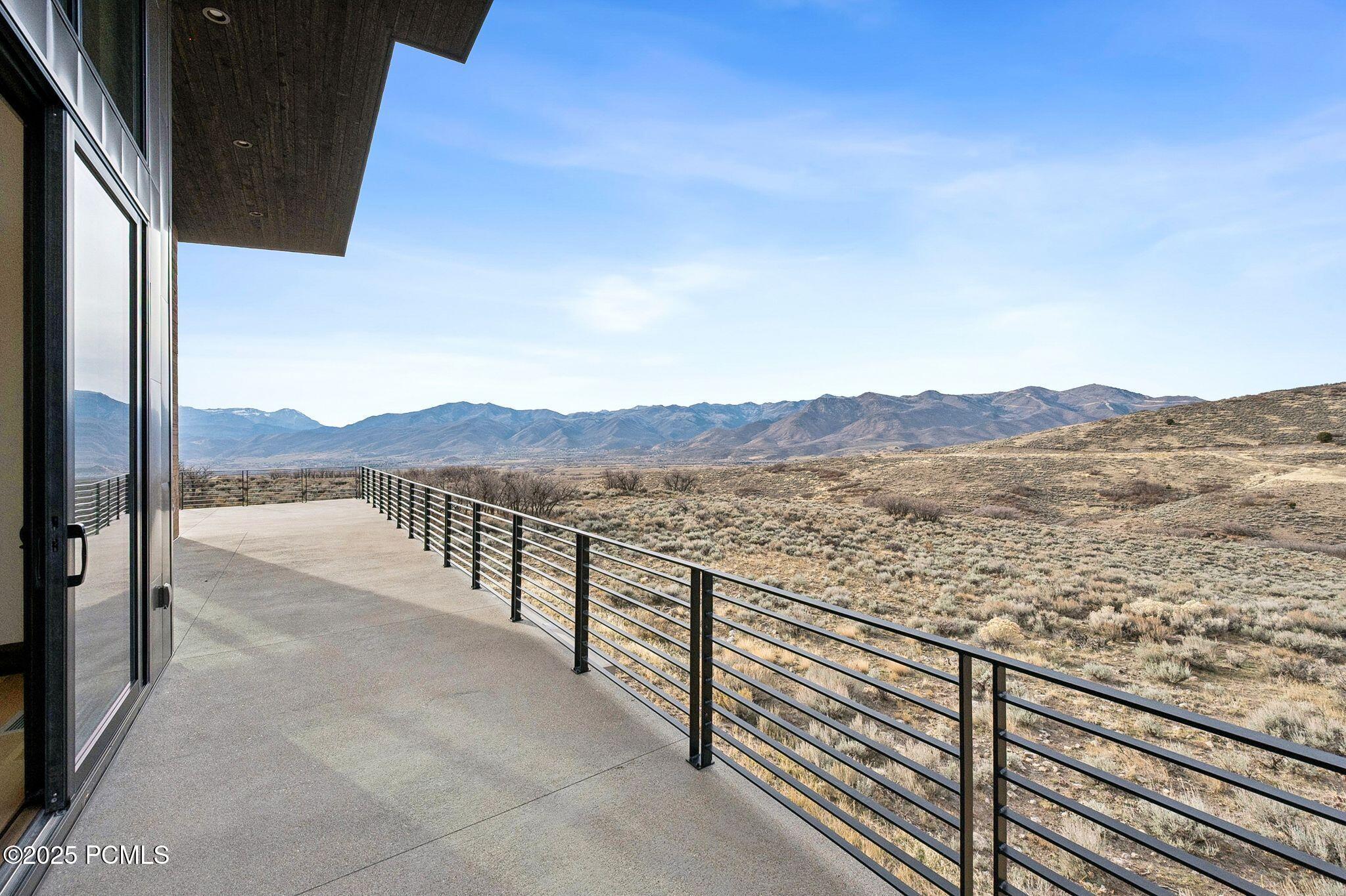 2005 Lookout Peak Circle