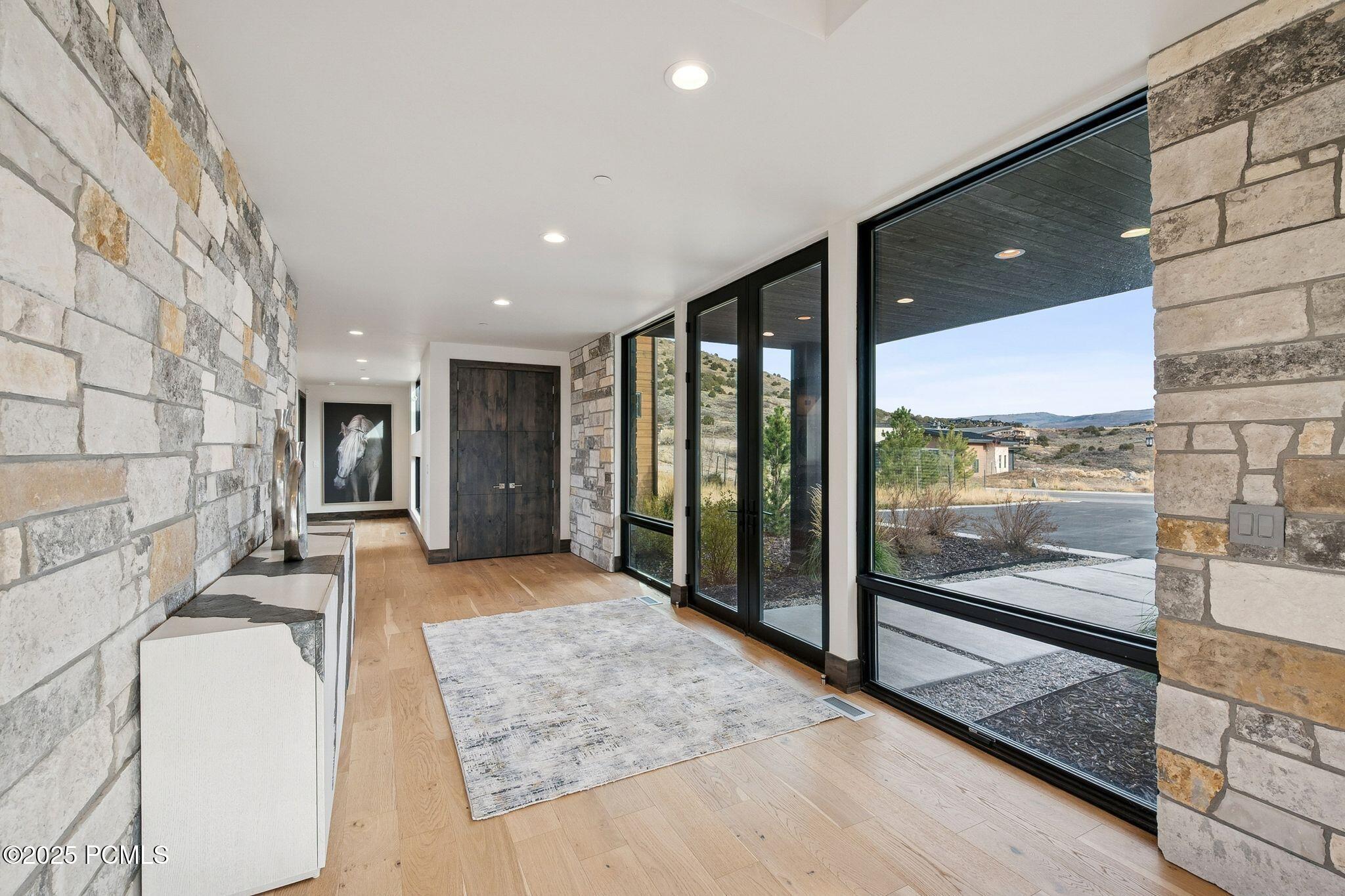 2005 Lookout Peak Circle