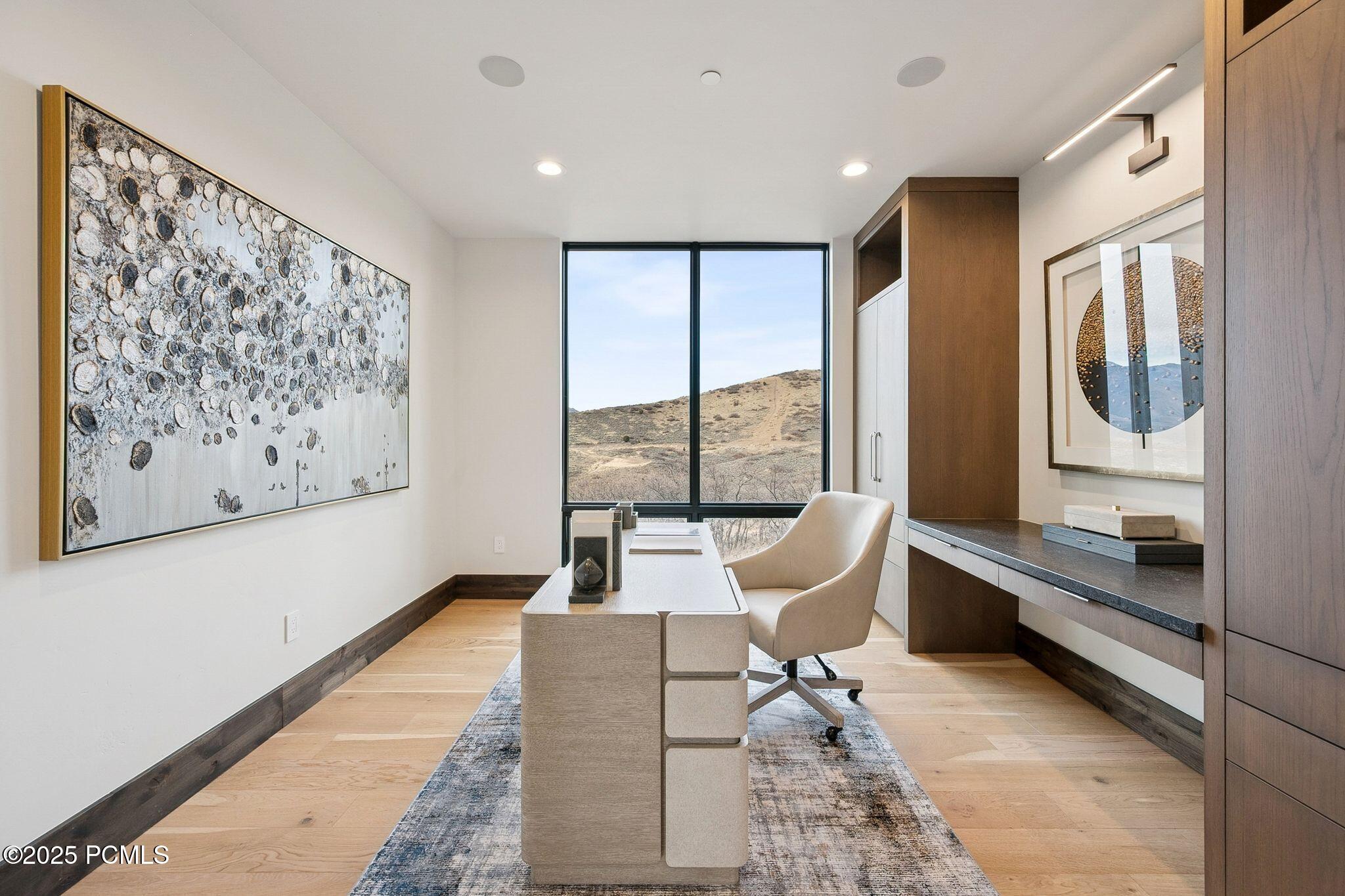 2005 Lookout Peak Circle