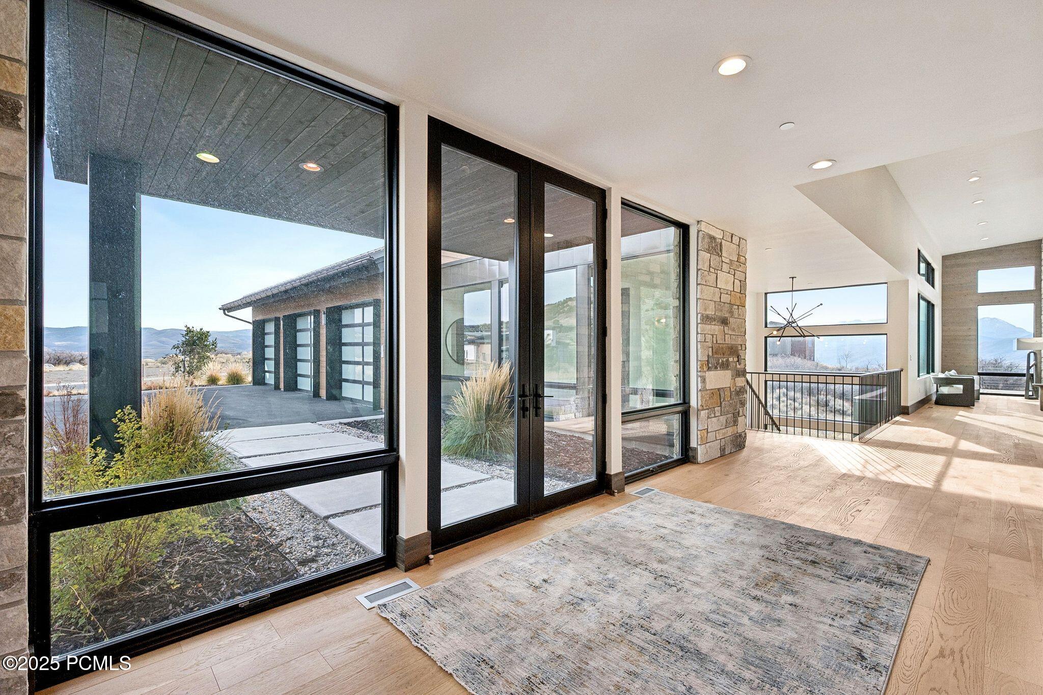 2005 Lookout Peak Circle