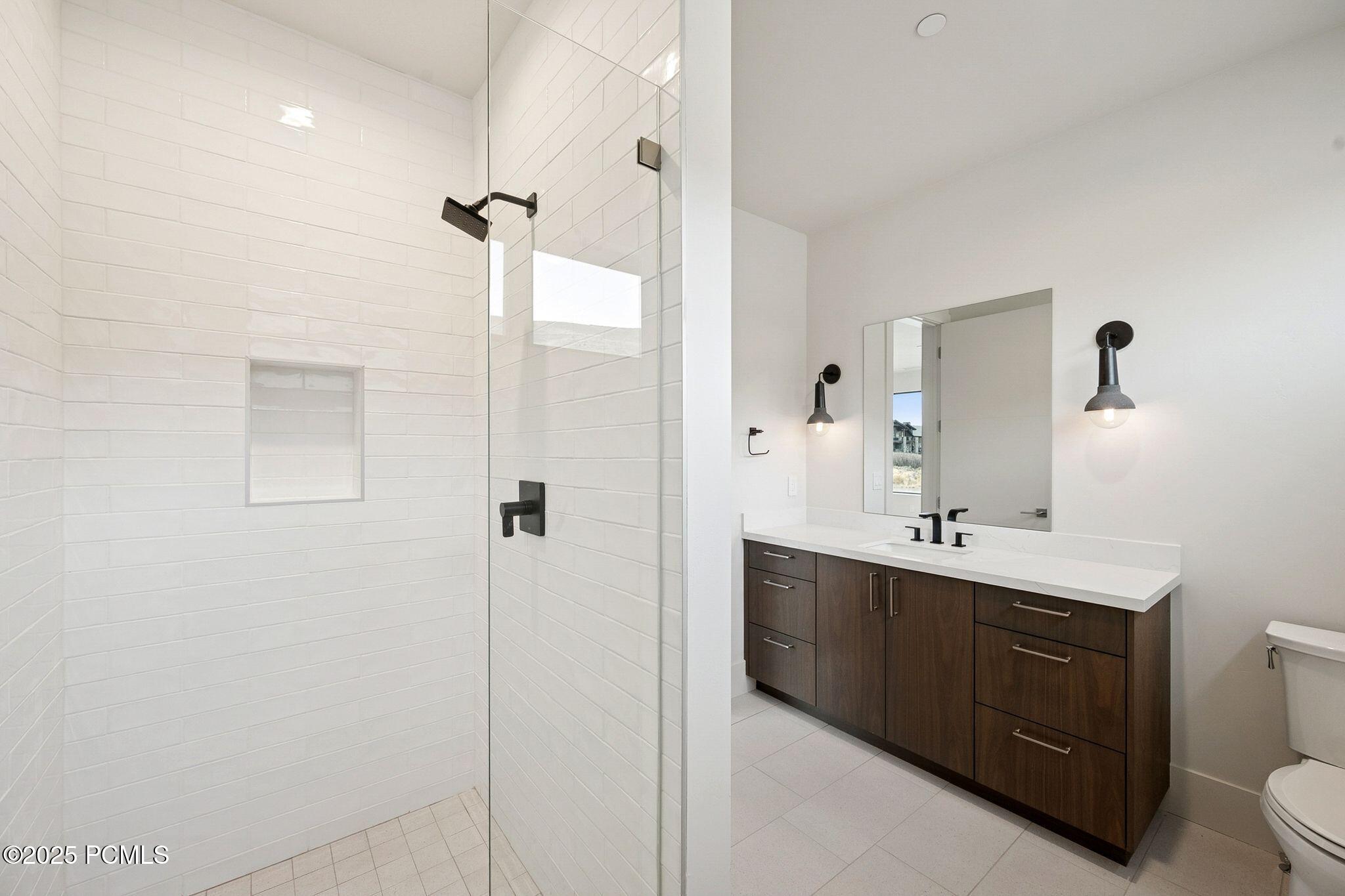 2005 Lookout Peak Circle