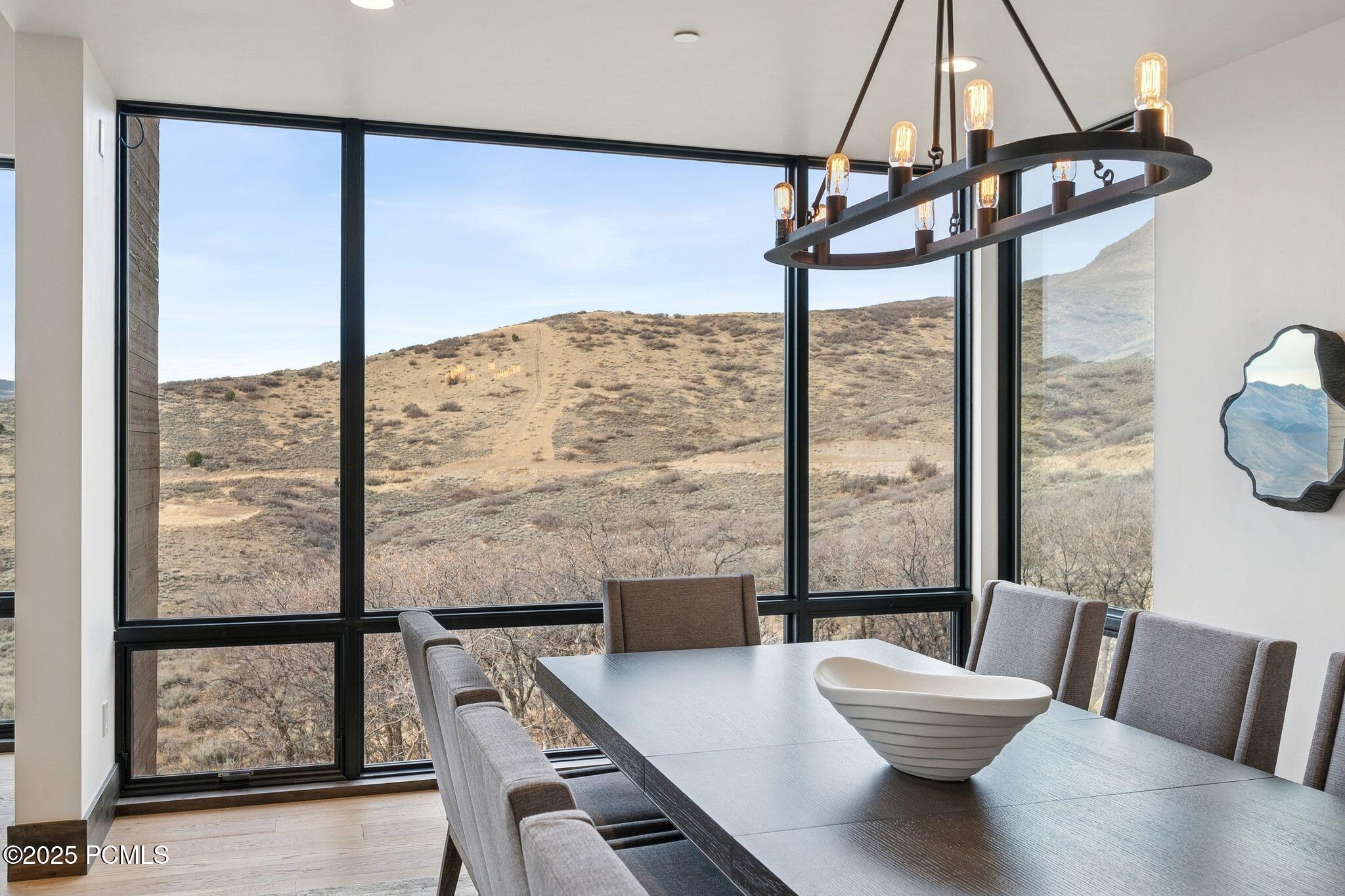 2005 Lookout Peak Circle