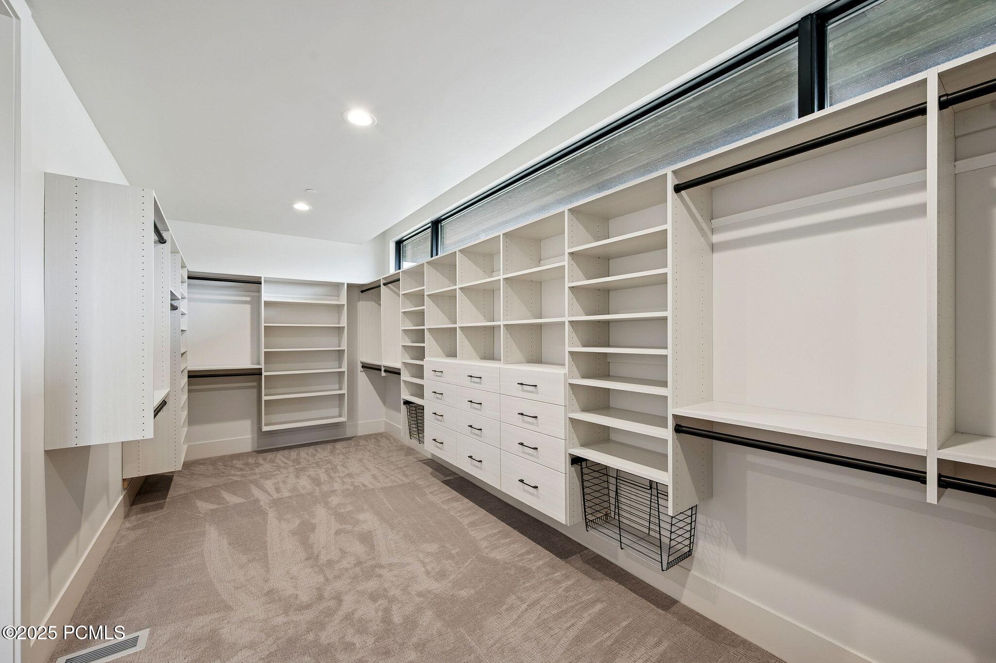 2005 Lookout Peak Circle