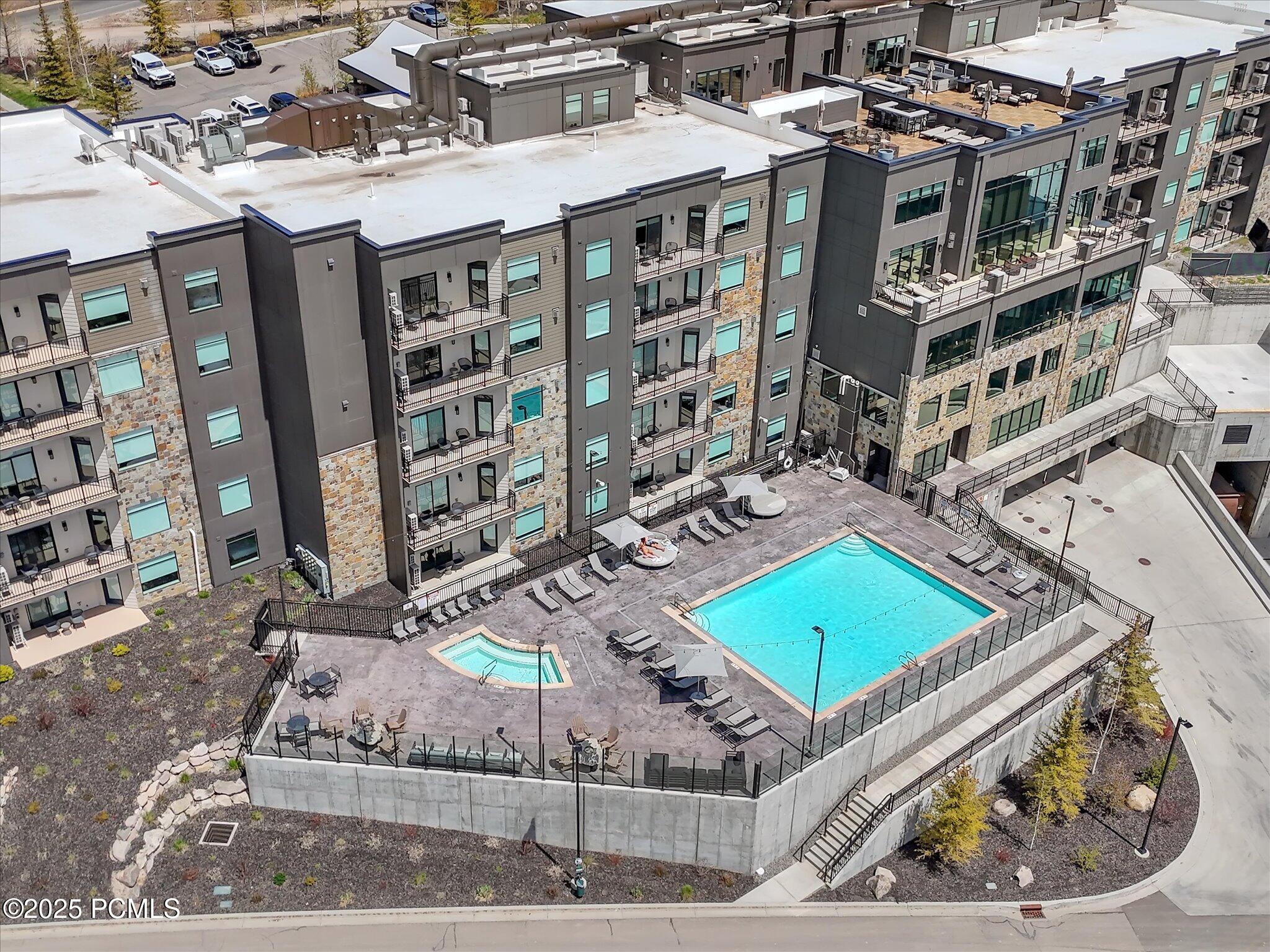 909 W Peace Tree Trail 203