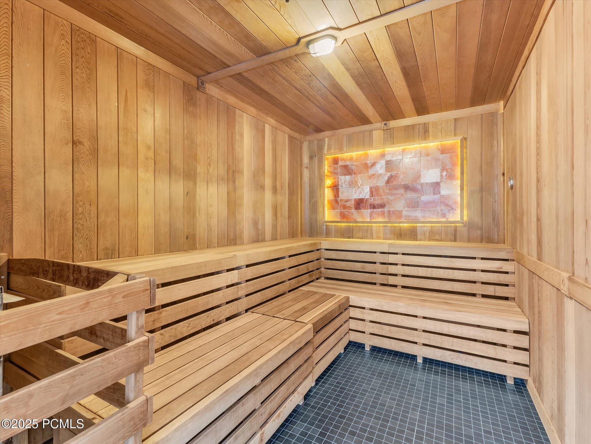 909 W Peace Tree Trail 203