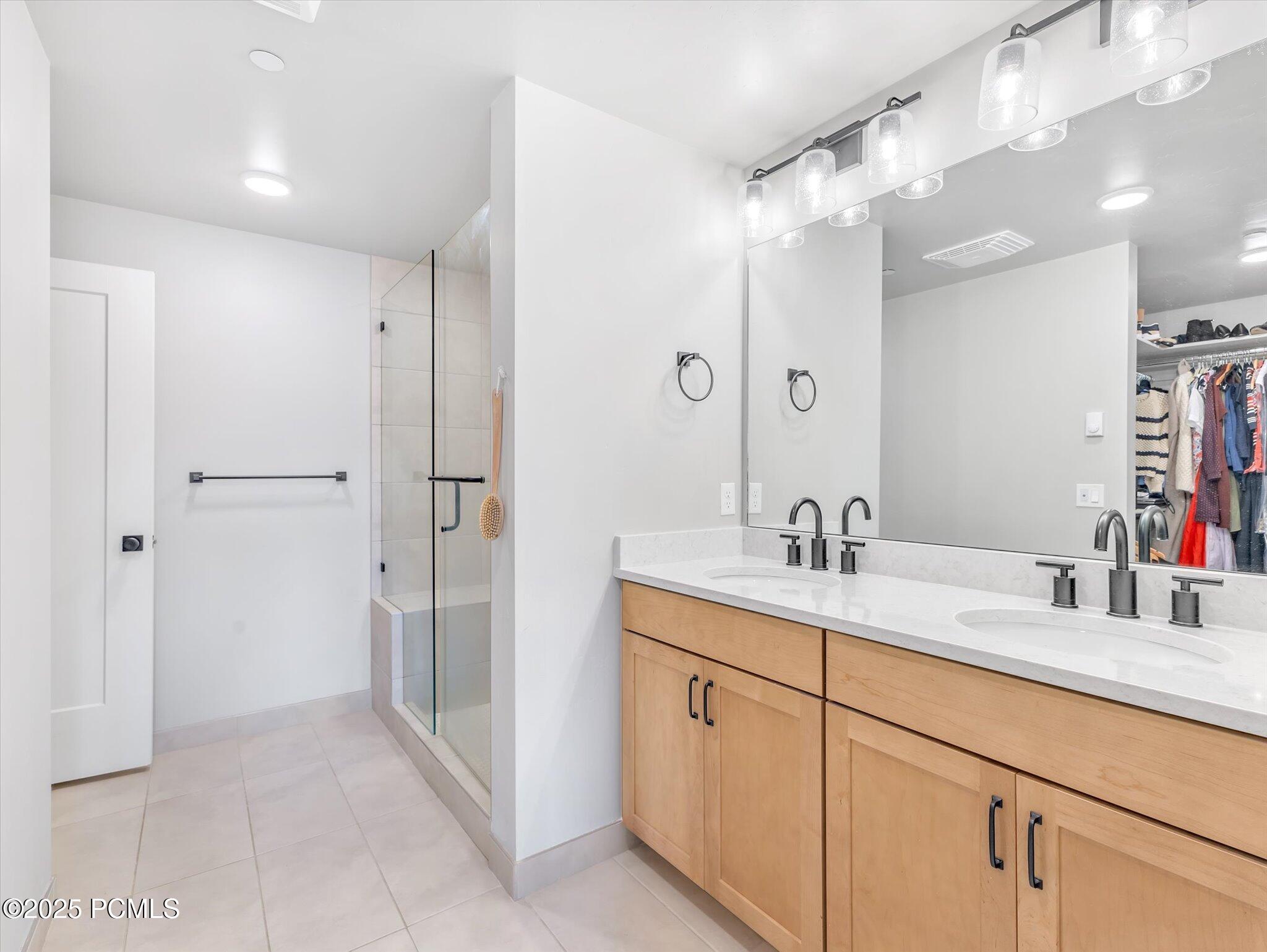 909 W Peace Tree Trail 203