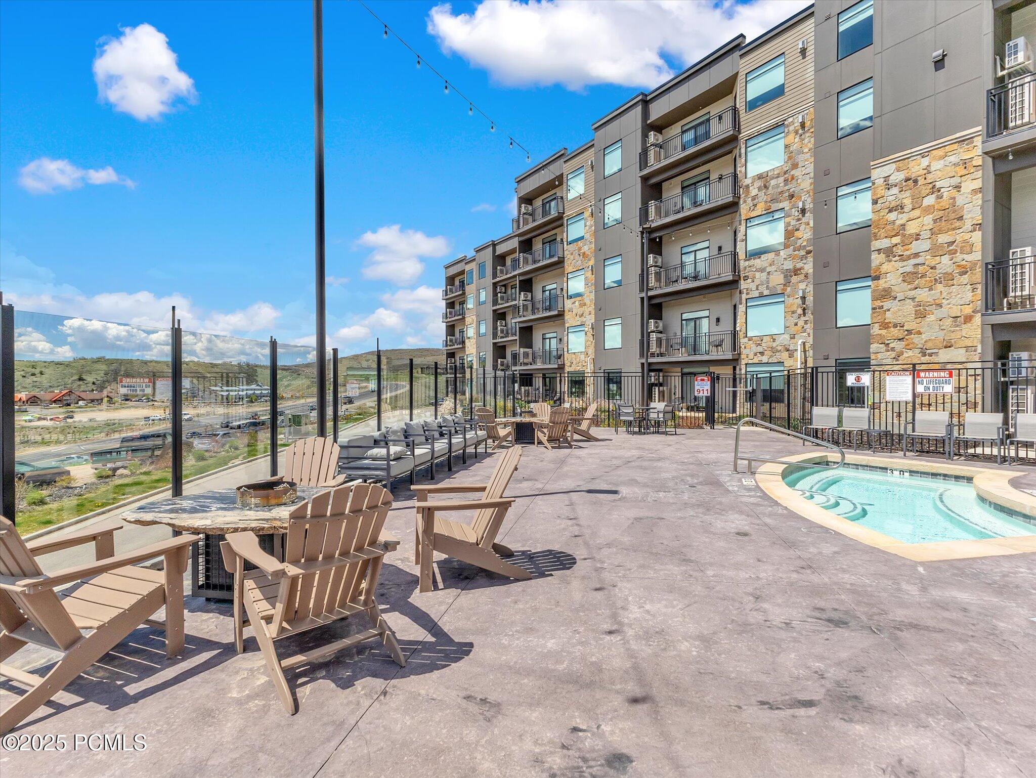 909 W Peace Tree Trail 203