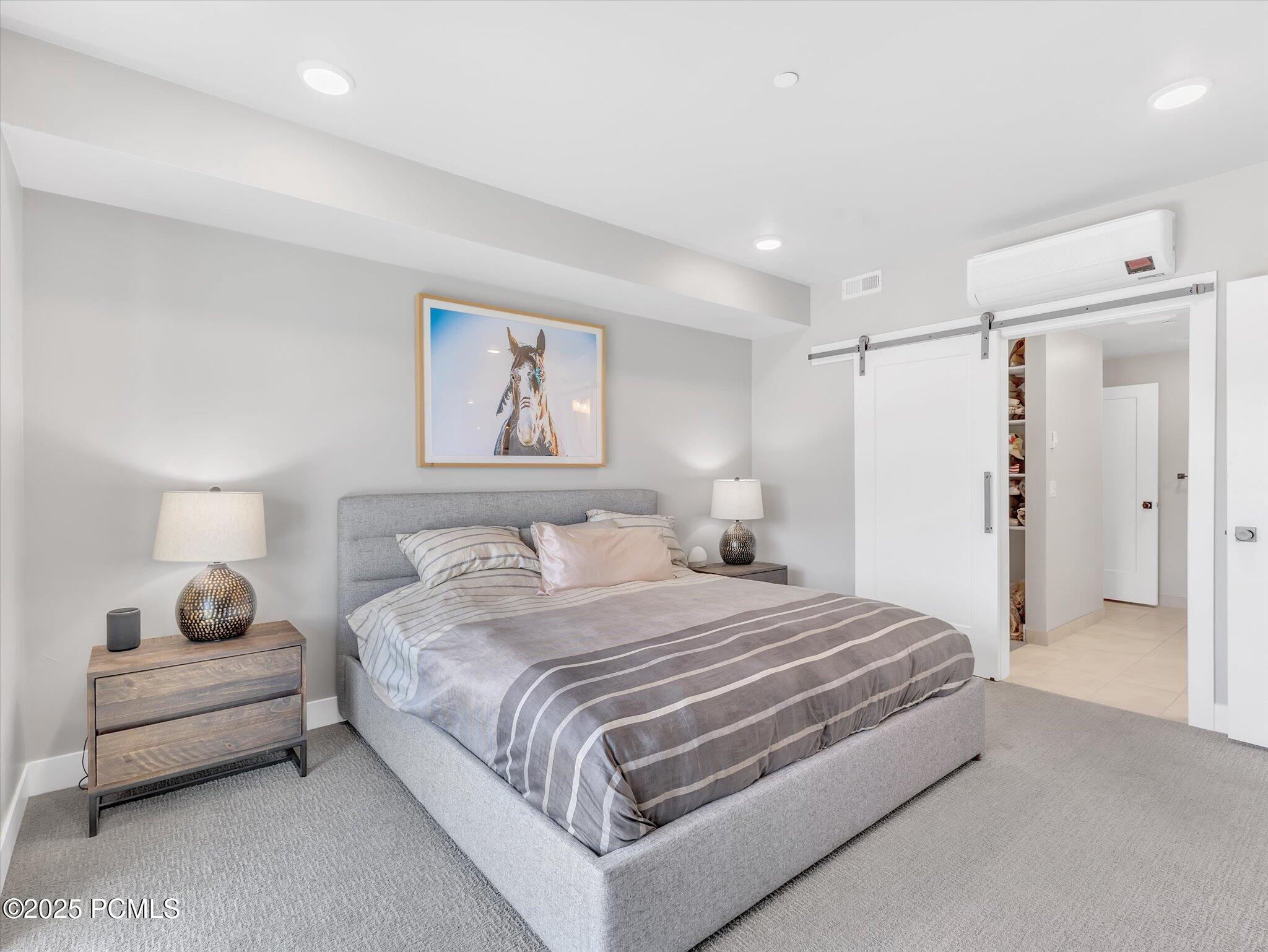 909 W Peace Tree Trail 203
