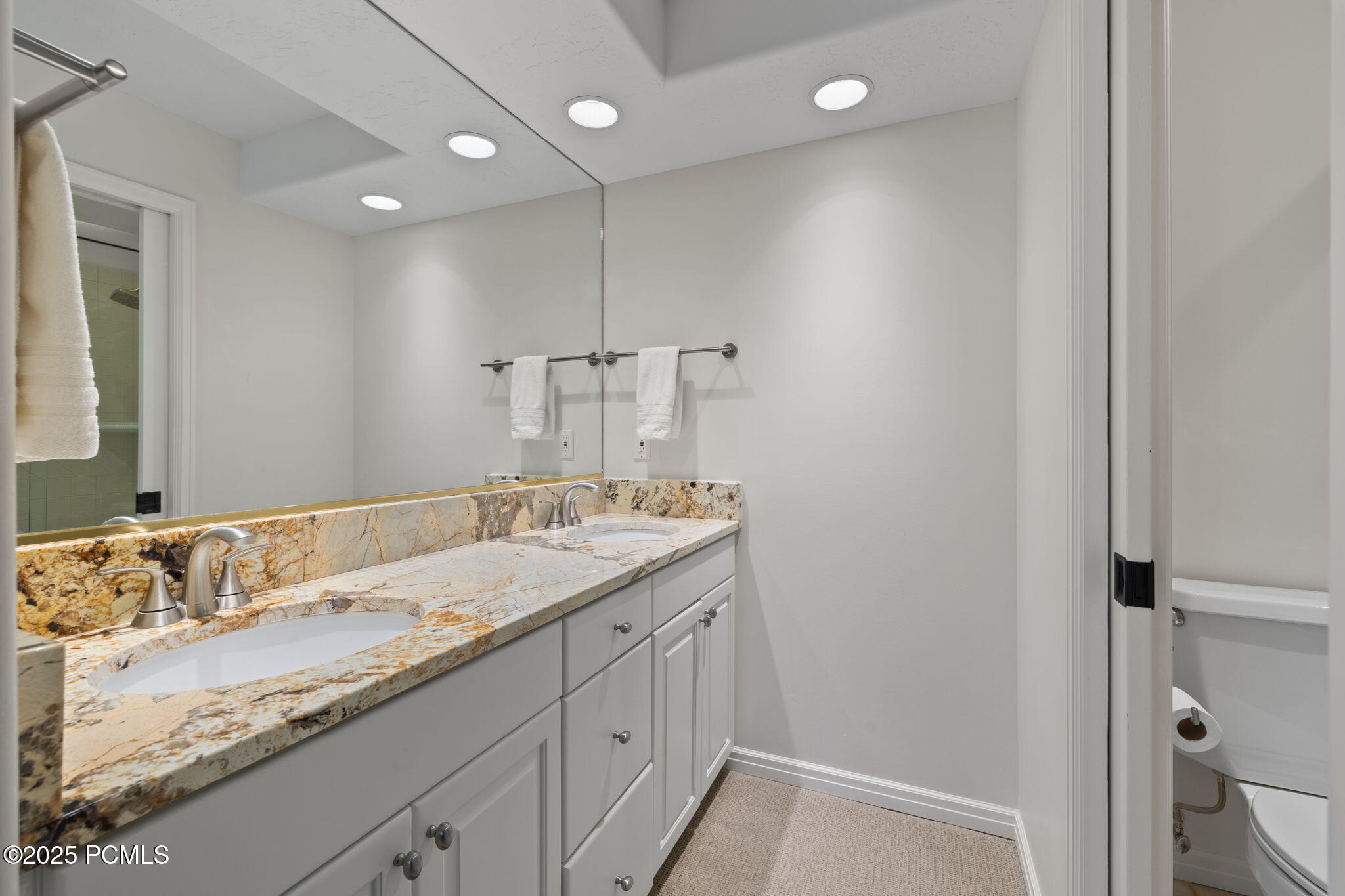 2471 Deer Lake Drive