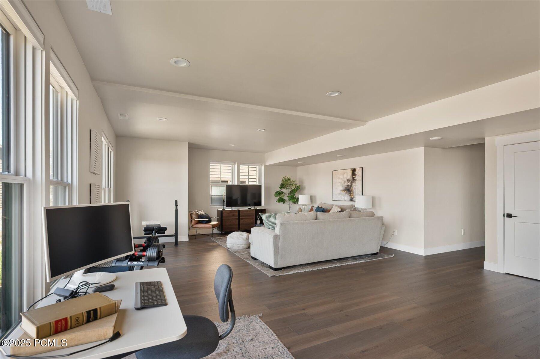 11661 N Shoreline Drive A