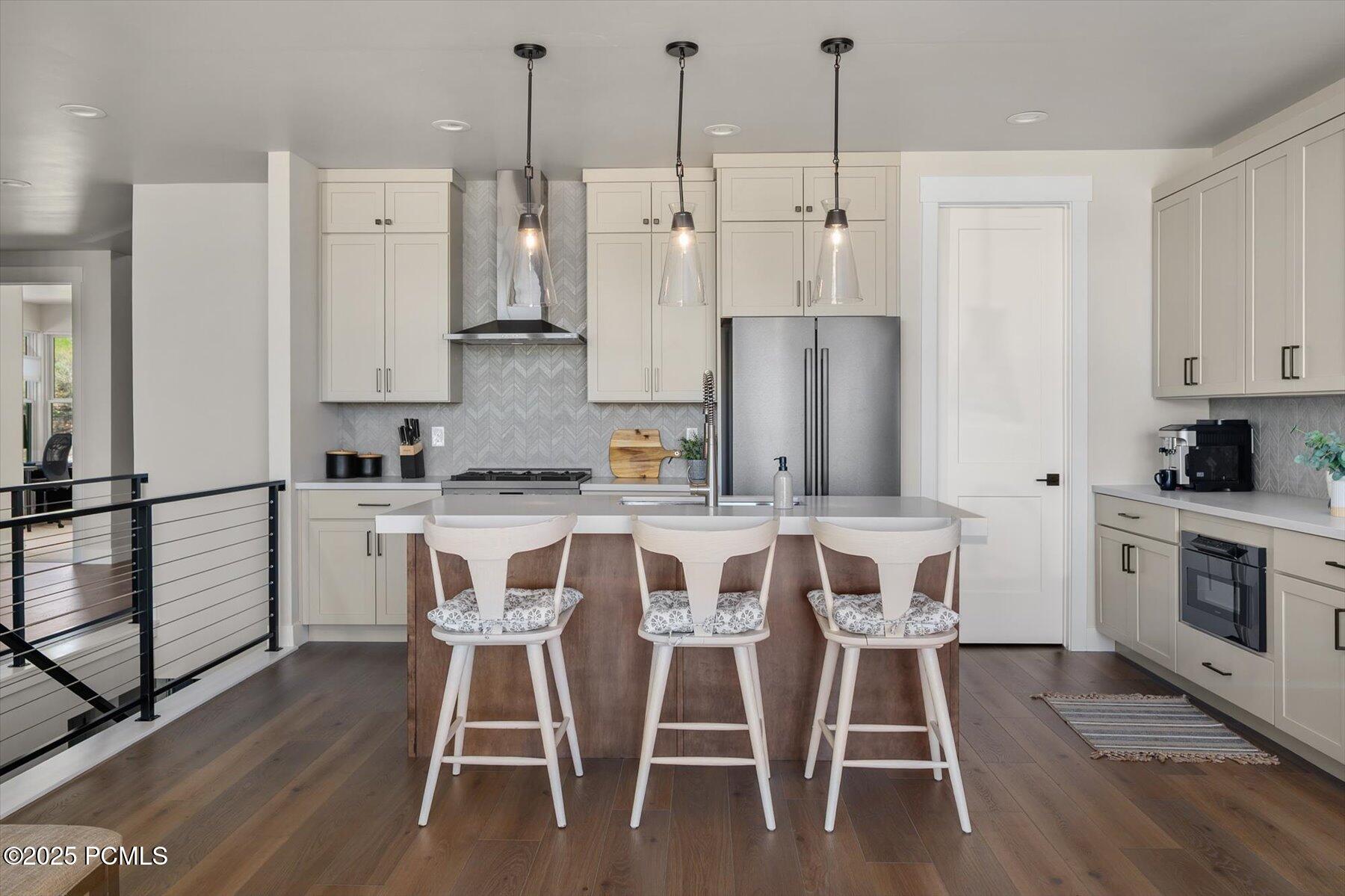 11661 N Shoreline Drive A