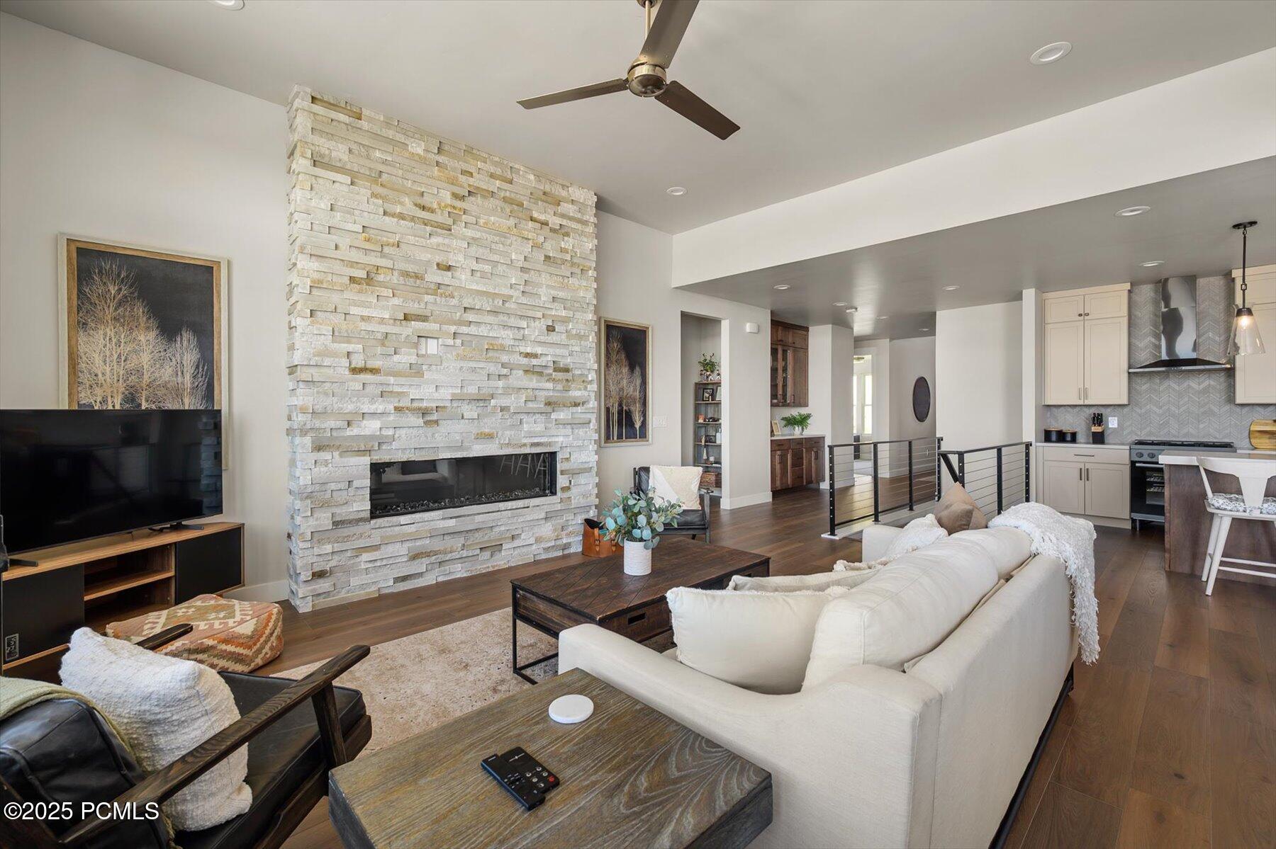 11661 N Shoreline Drive A