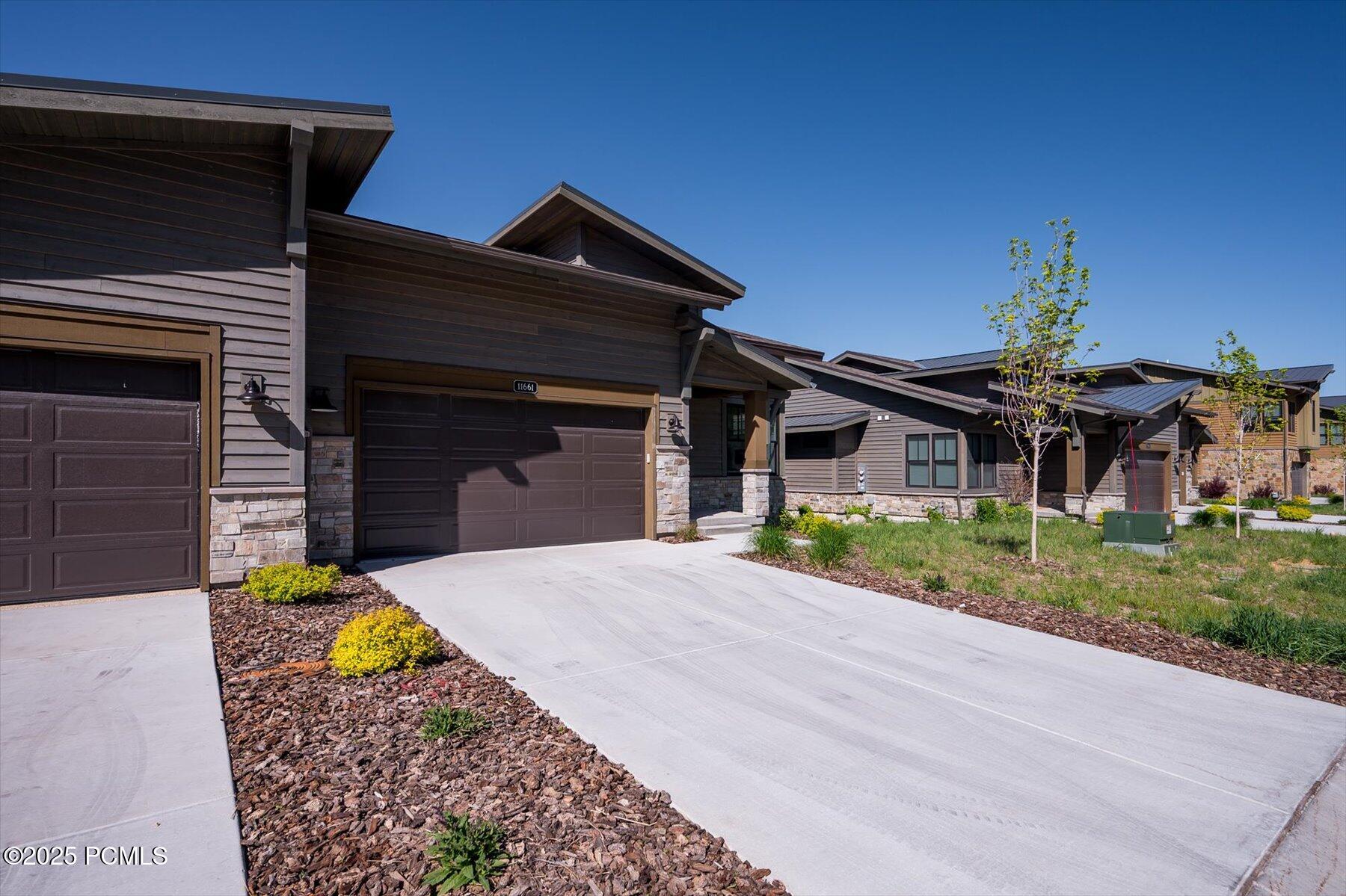 11661 N Shoreline Drive A