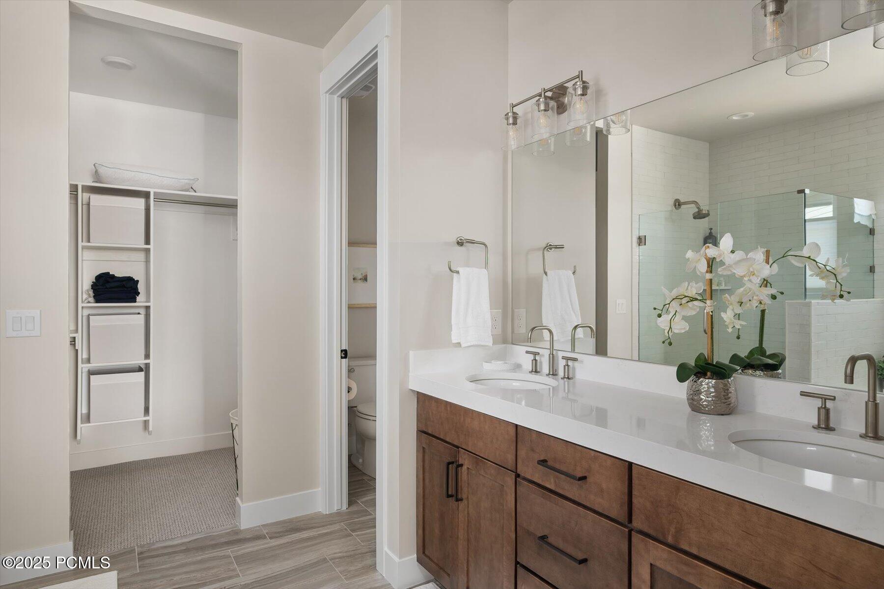 11661 N Shoreline Drive A