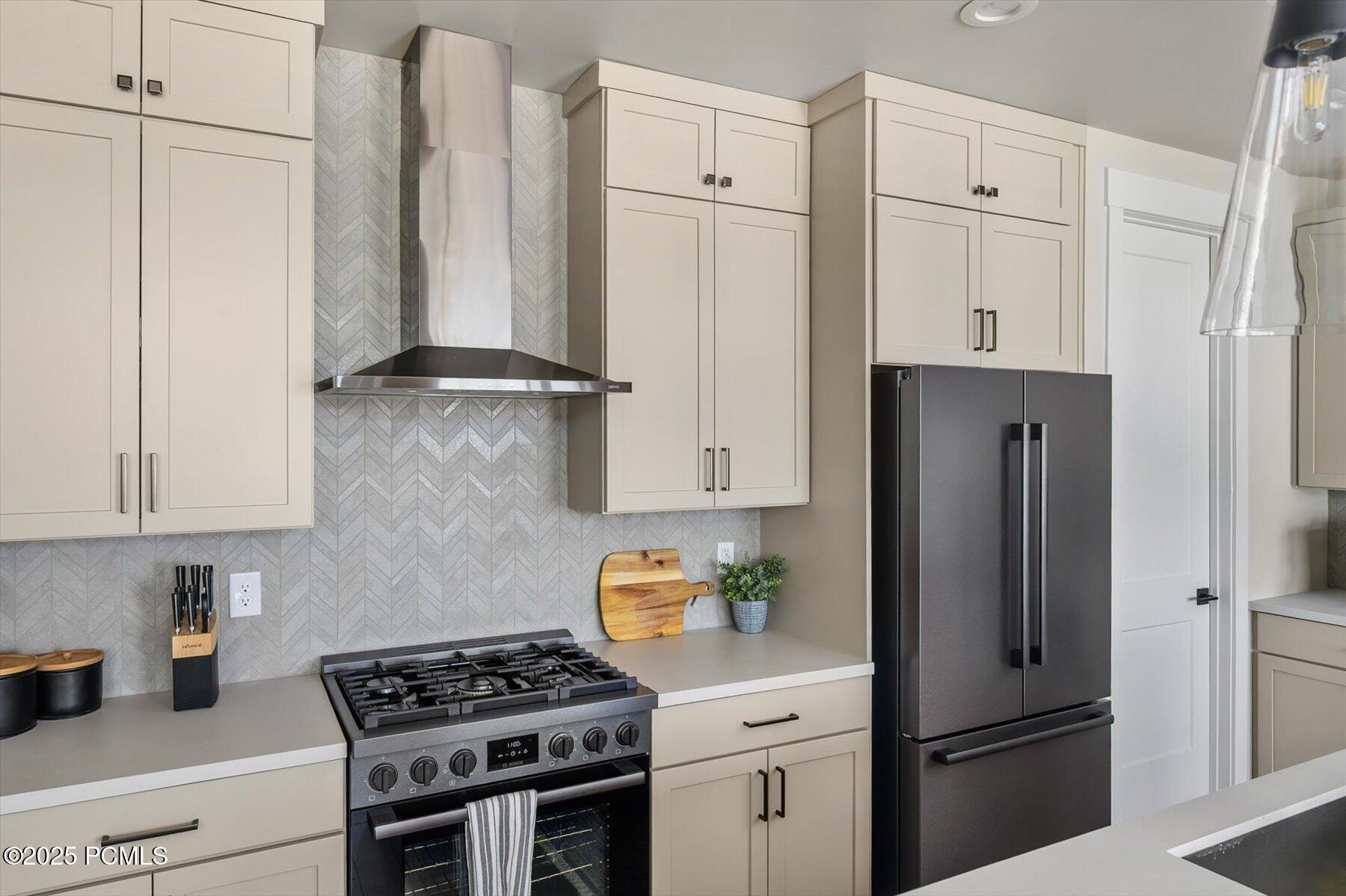 11661 N Shoreline Drive A