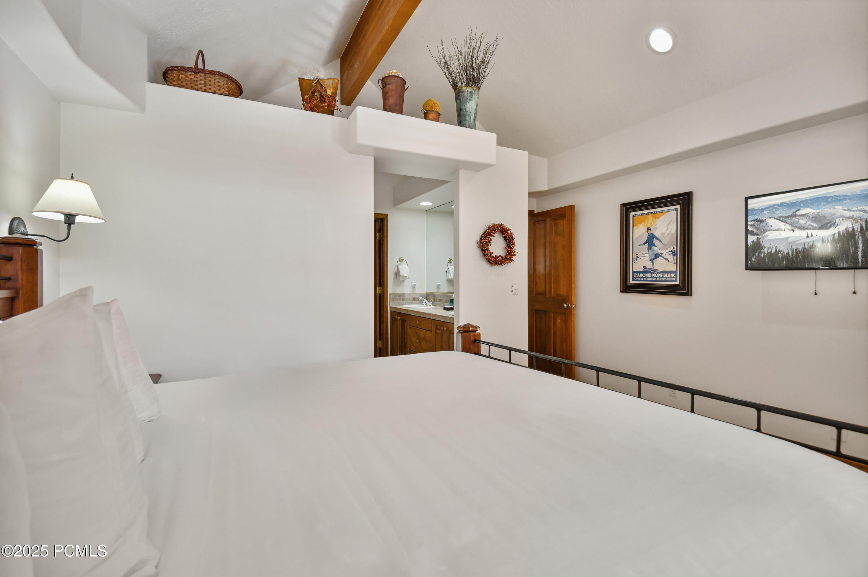 2478 Deer Lake Drive 1a