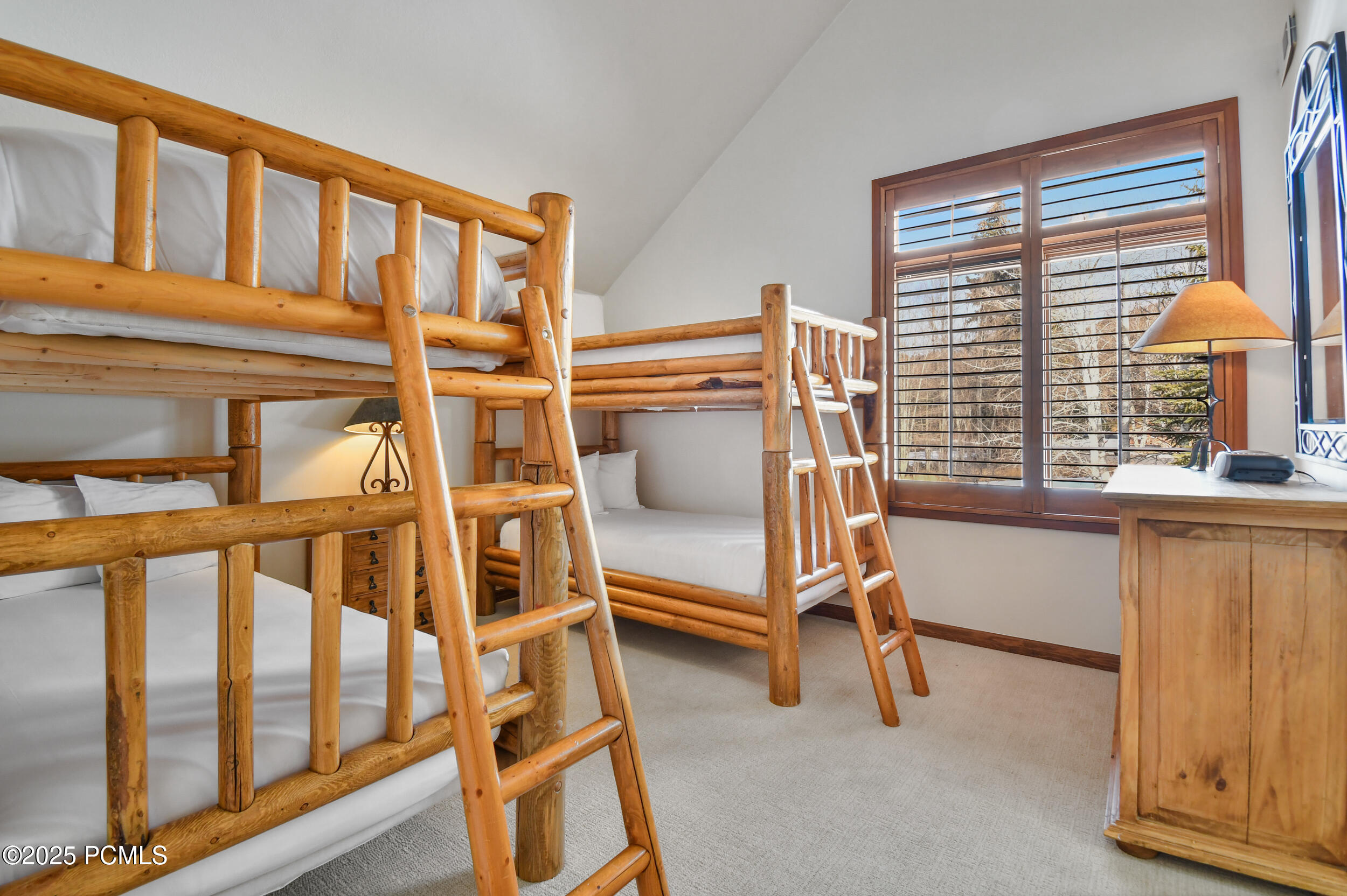 2478 Deer Lake Drive 1a