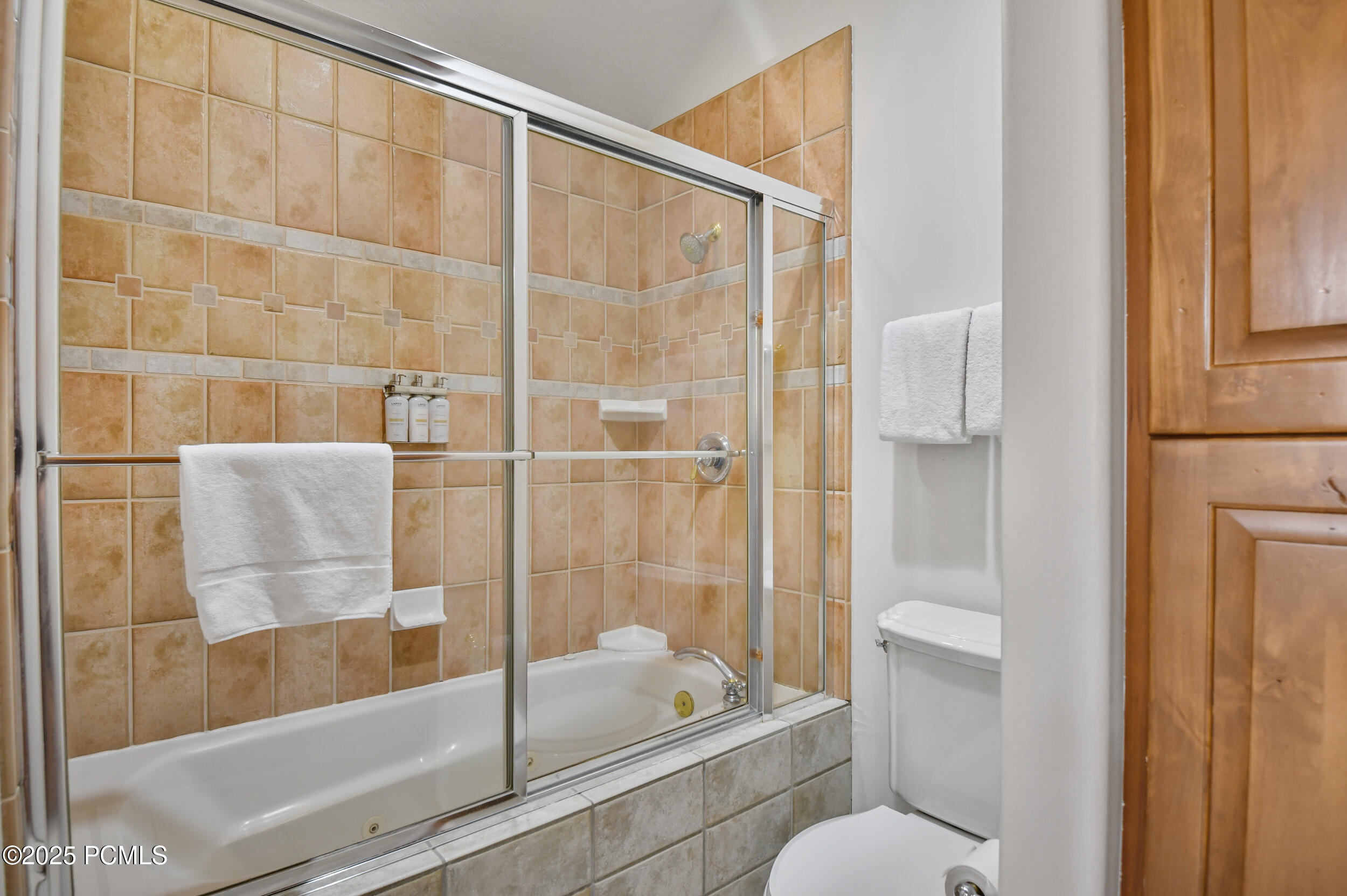 2478 Deer Lake Drive 1a