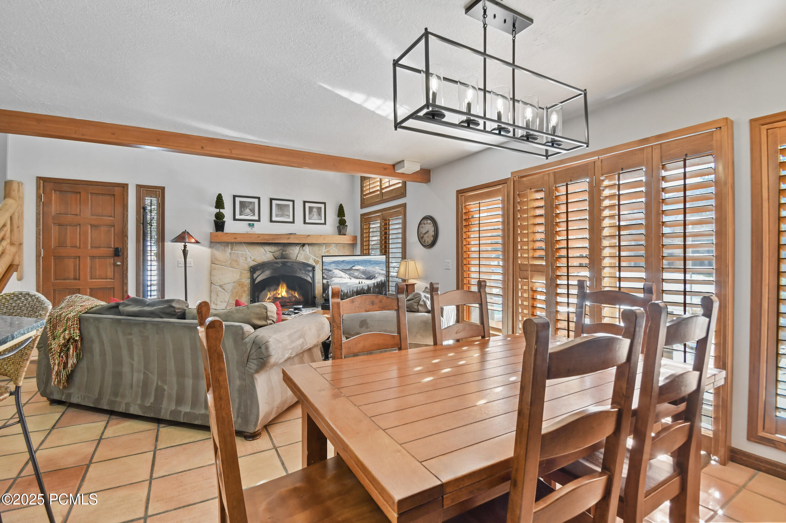 2478 Deer Lake Drive 1a