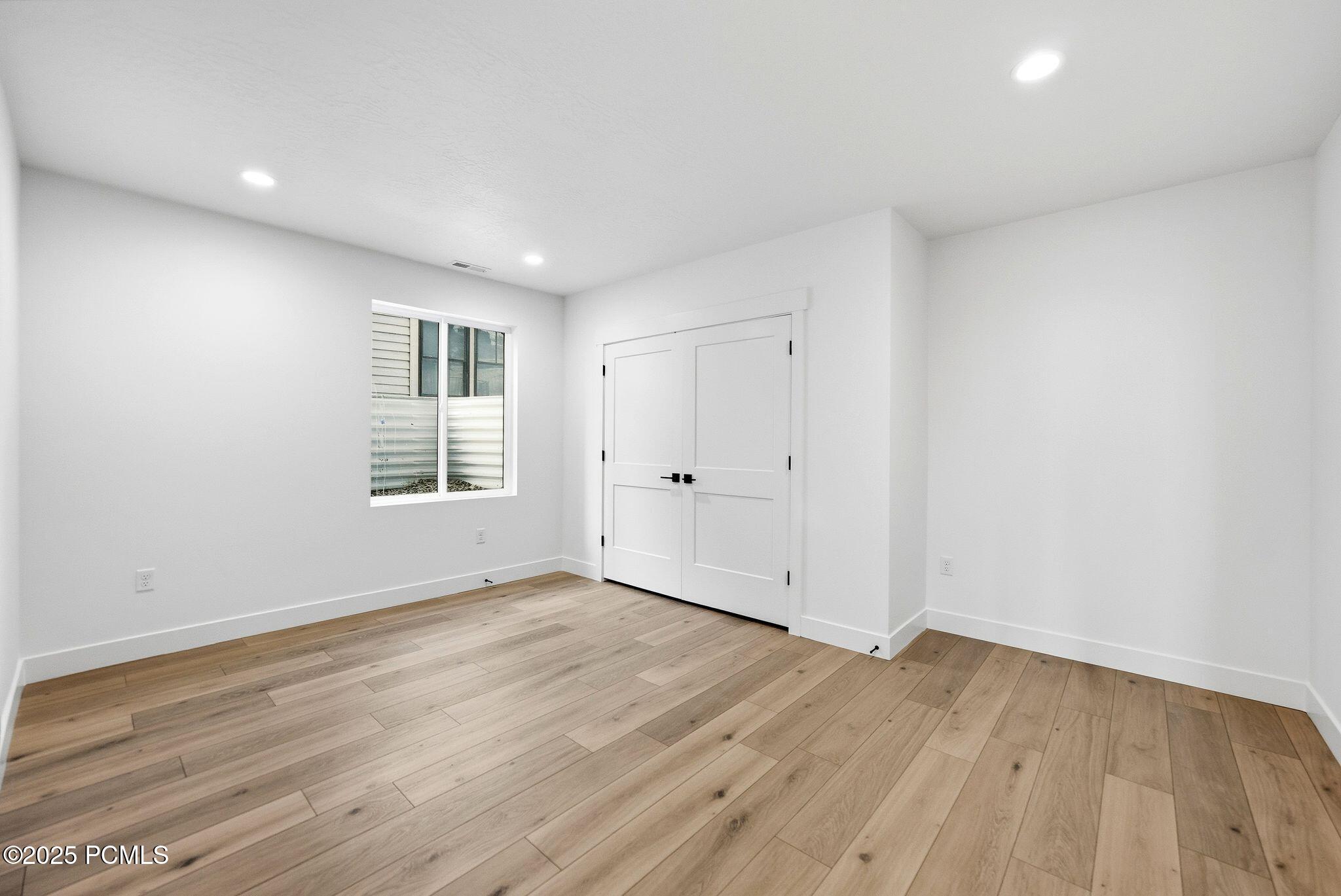 674 E Silver Hill Loop