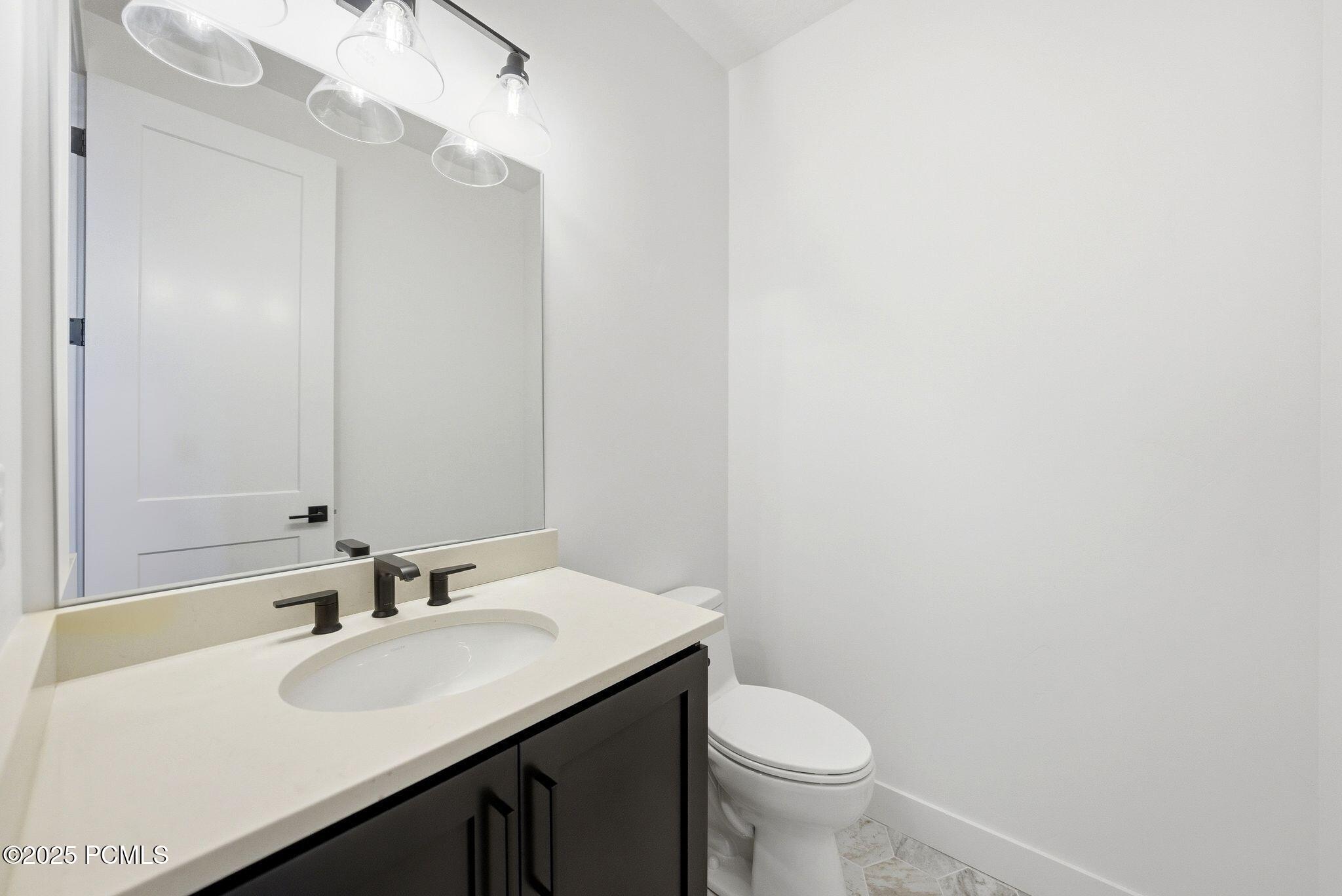 674 E Silver Hill Loop