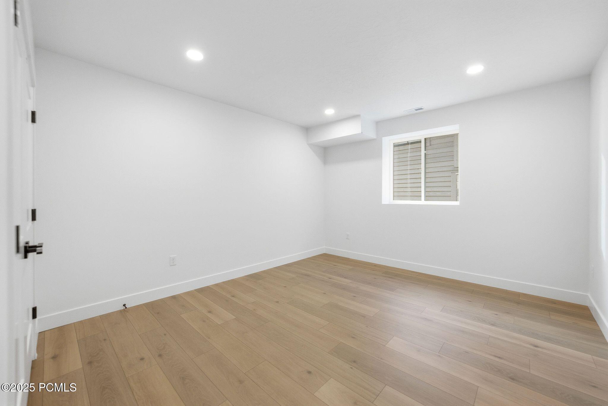 674 E Silver Hill Loop