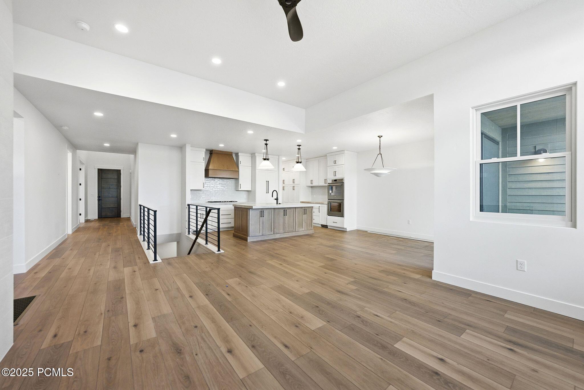 674 E Silver Hill Loop