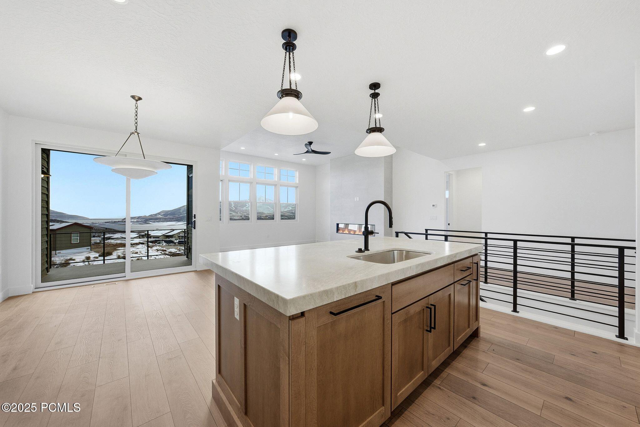 674 E Silver Hill Loop