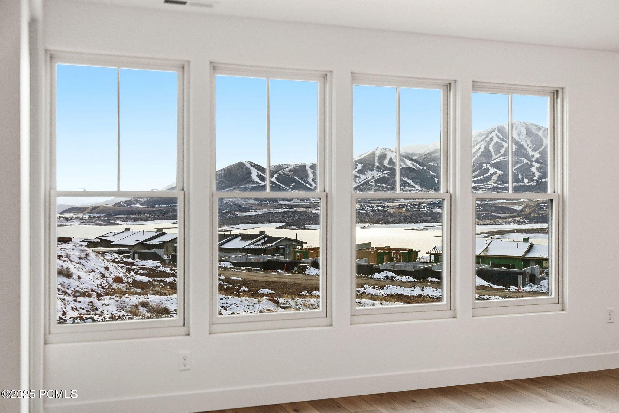 674 E Silver Hill Loop