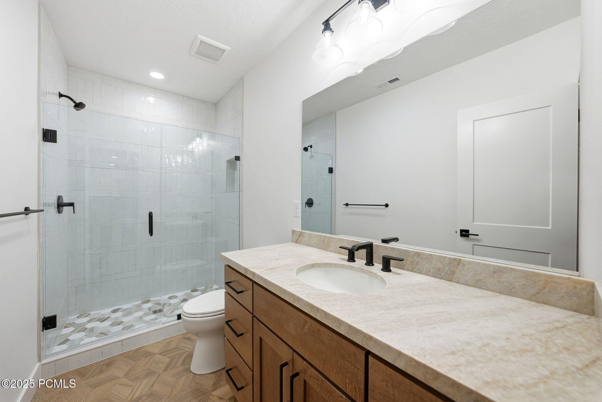 674 E Silver Hill Loop