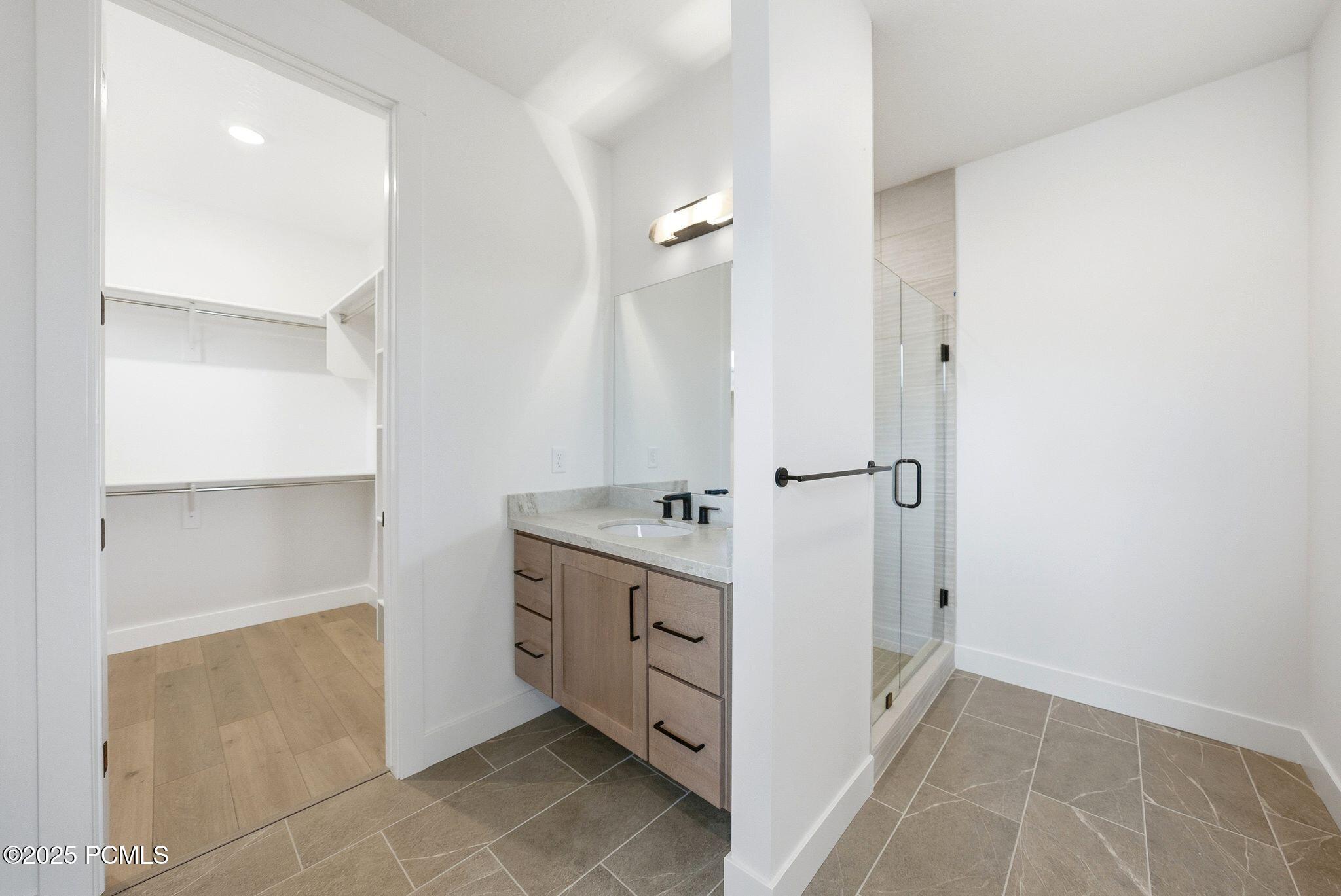 674 E Silver Hill Loop