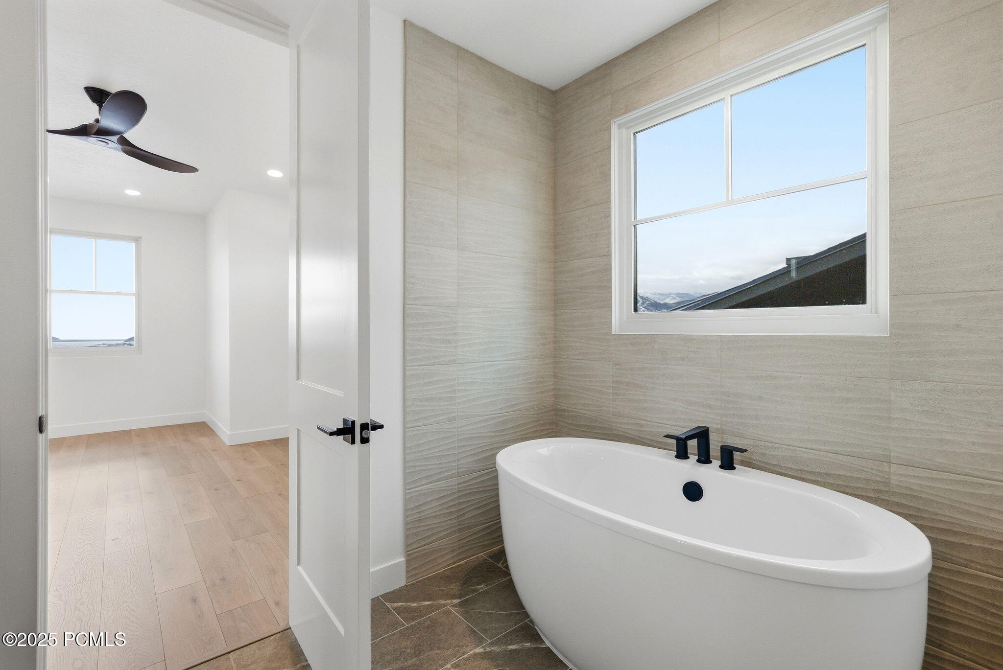 674 E Silver Hill Loop