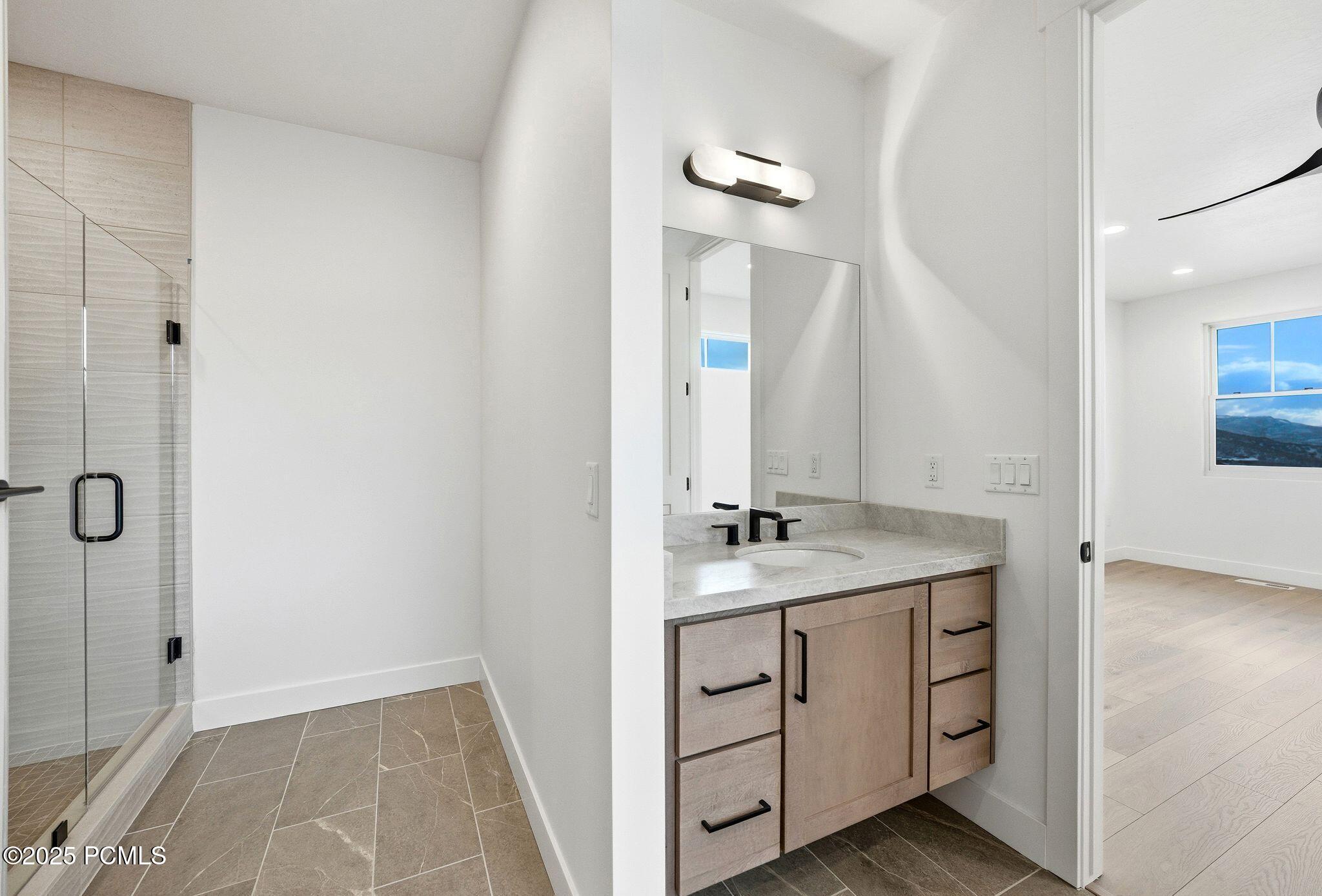 674 E Silver Hill Loop