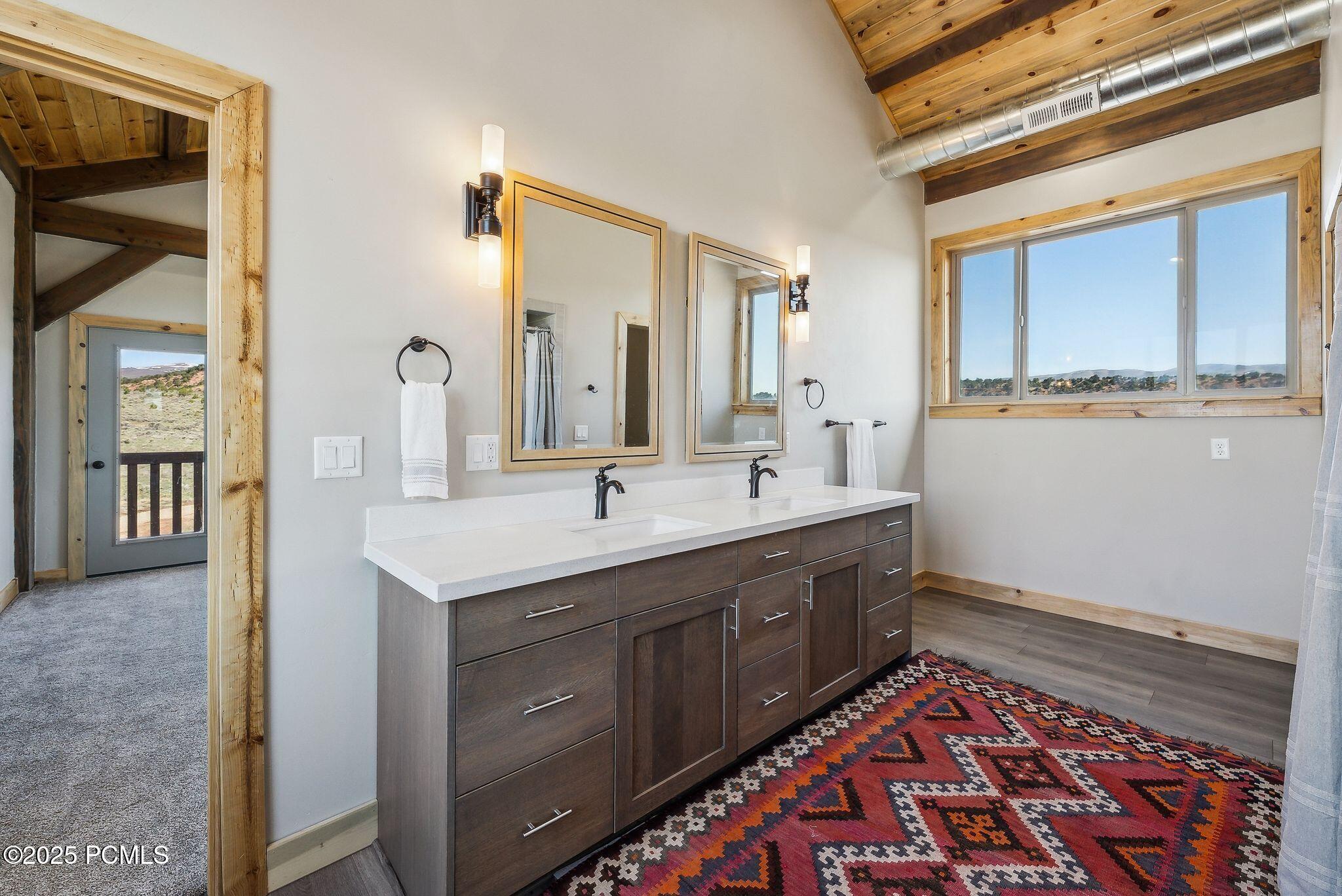 46997 W Thunder Ridge Road