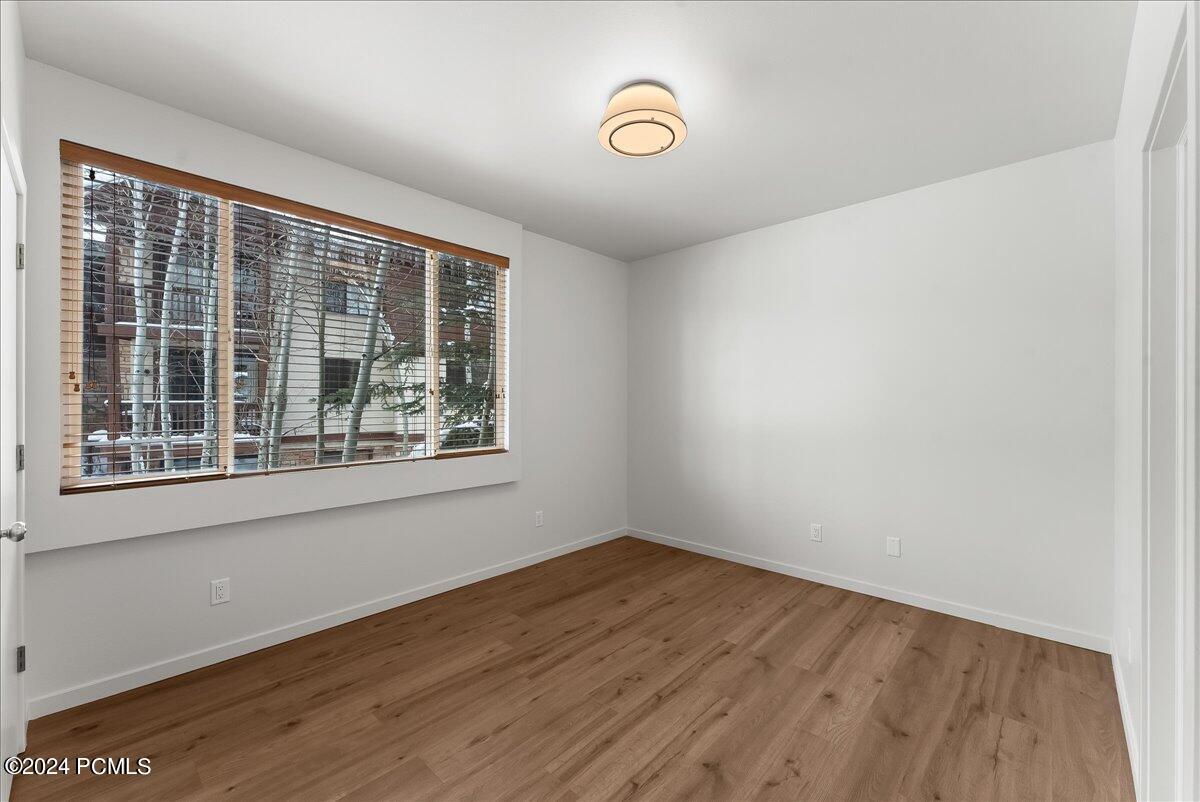 1600 Pinebrook Boulevard Apt E4