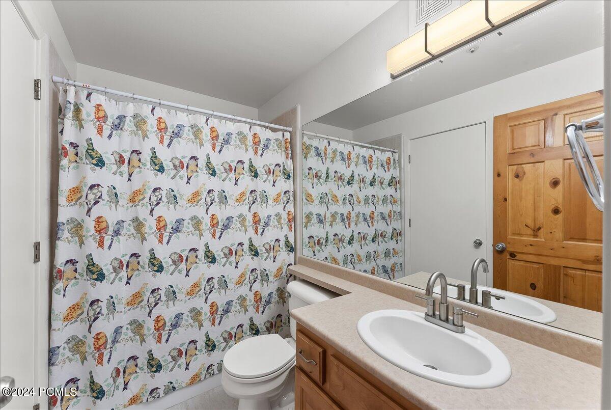 1600 Pinebrook Boulevard Apt E4