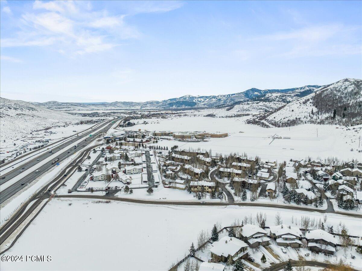 1600 Pinebrook Boulevard Apt E4