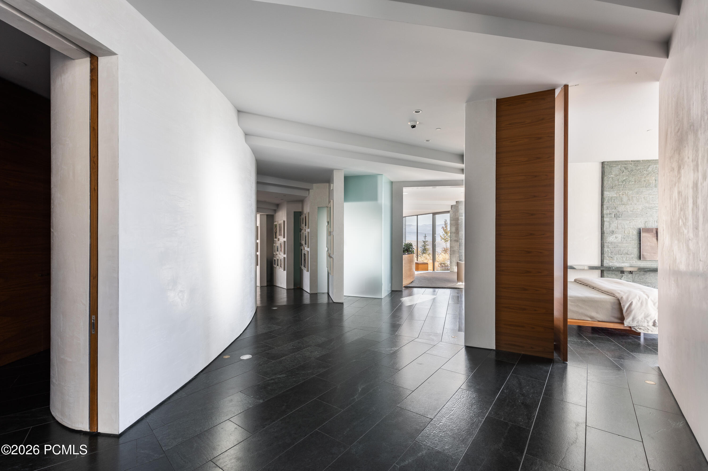 3853 Rockport Ridge Road