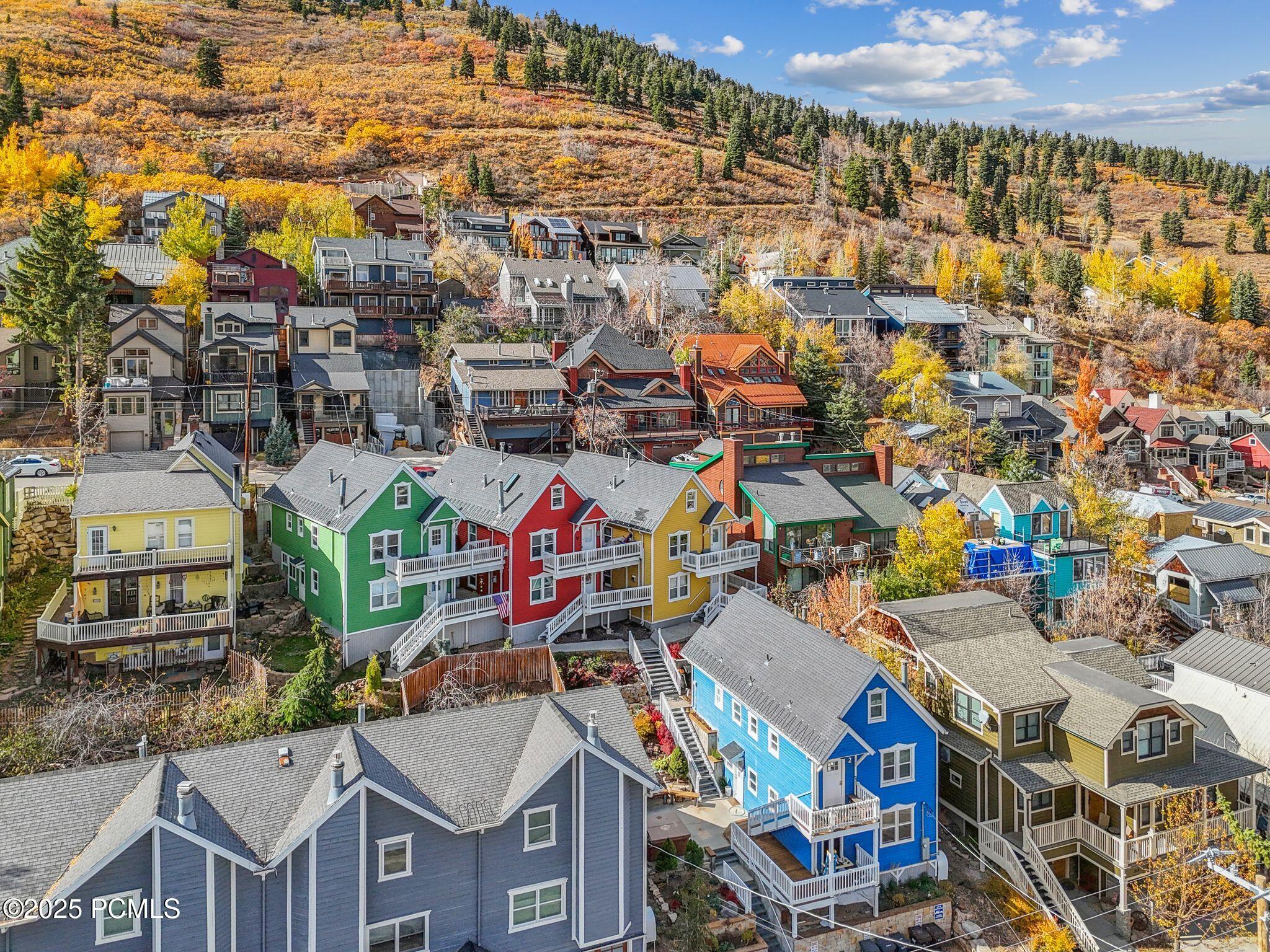 236 Woodside Avenue 11