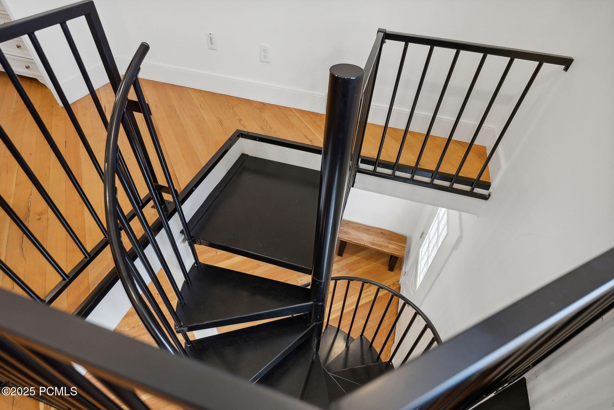 236 Woodside Avenue 11