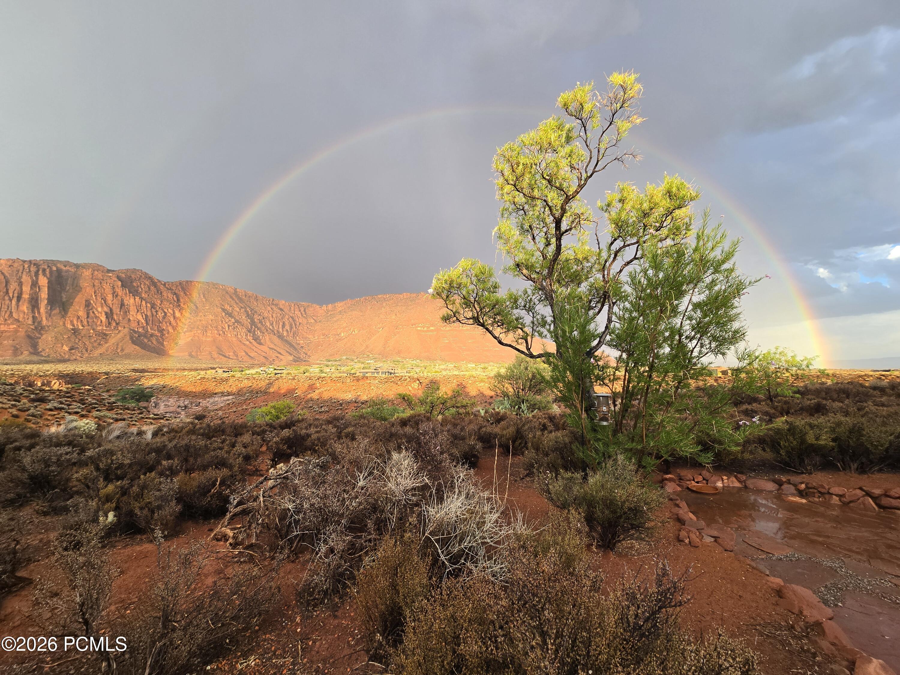 1068 N Shonto Ridge Drive