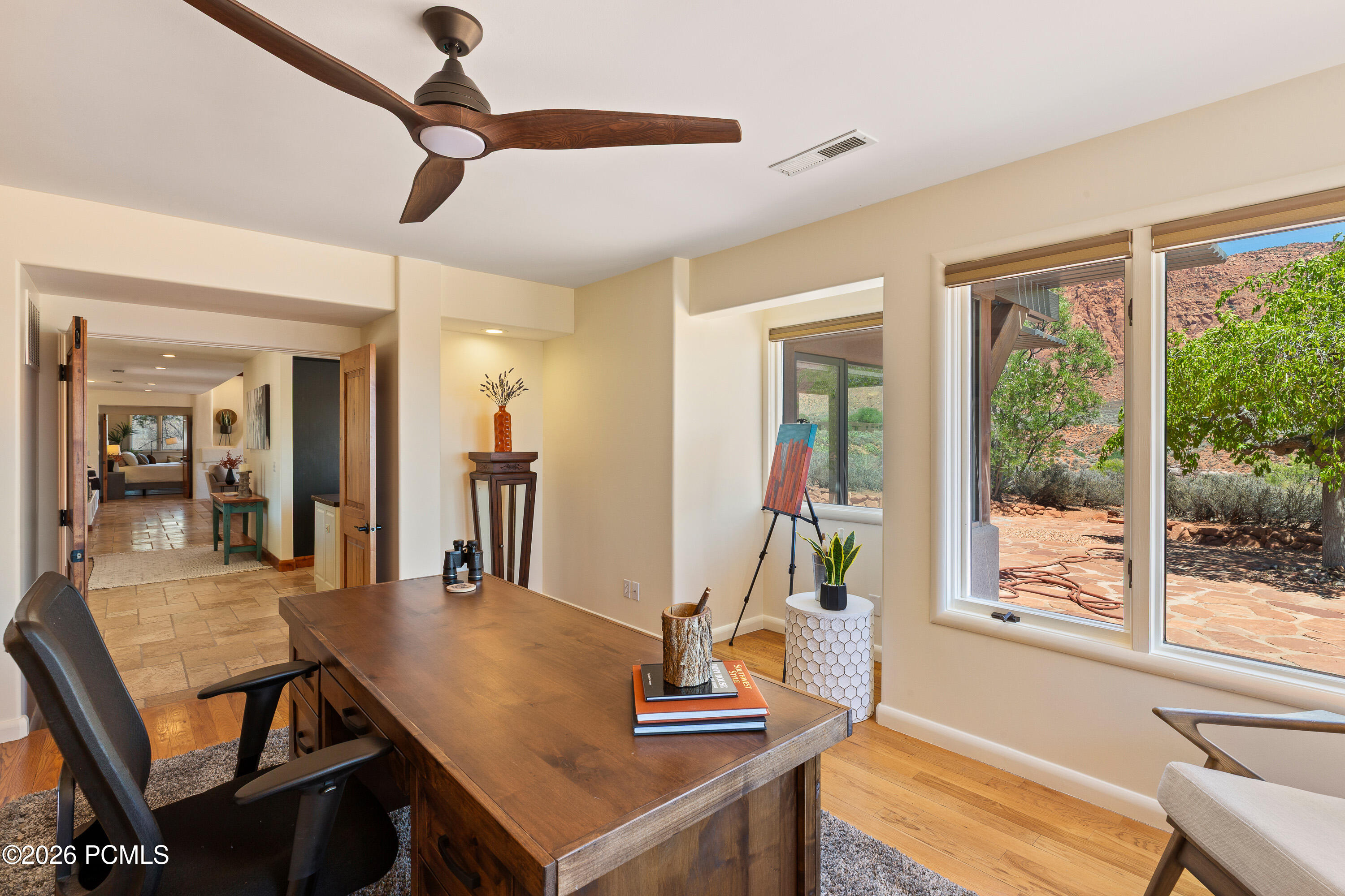 1068 N Shonto Ridge Drive