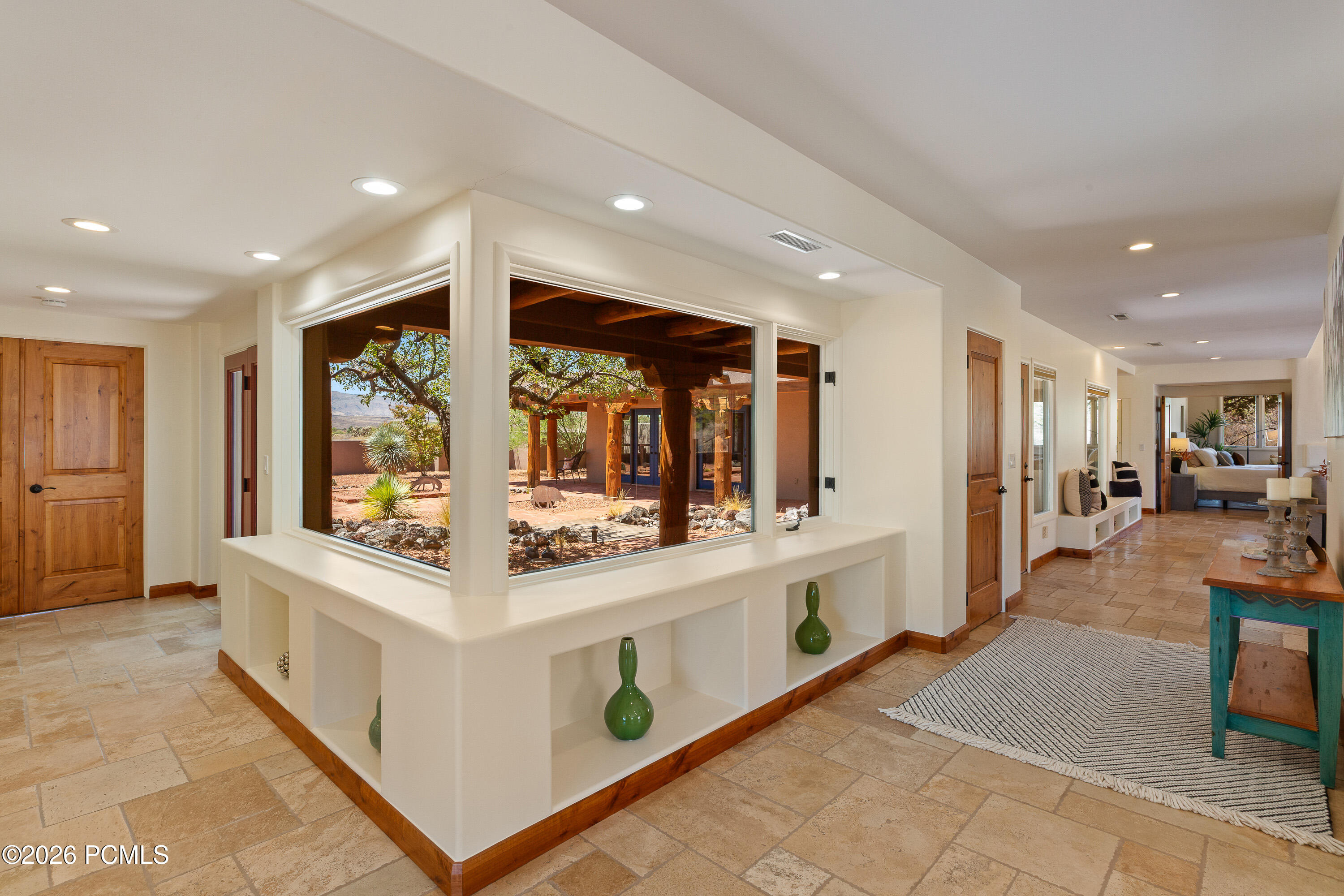 1068 N Shonto Ridge Drive