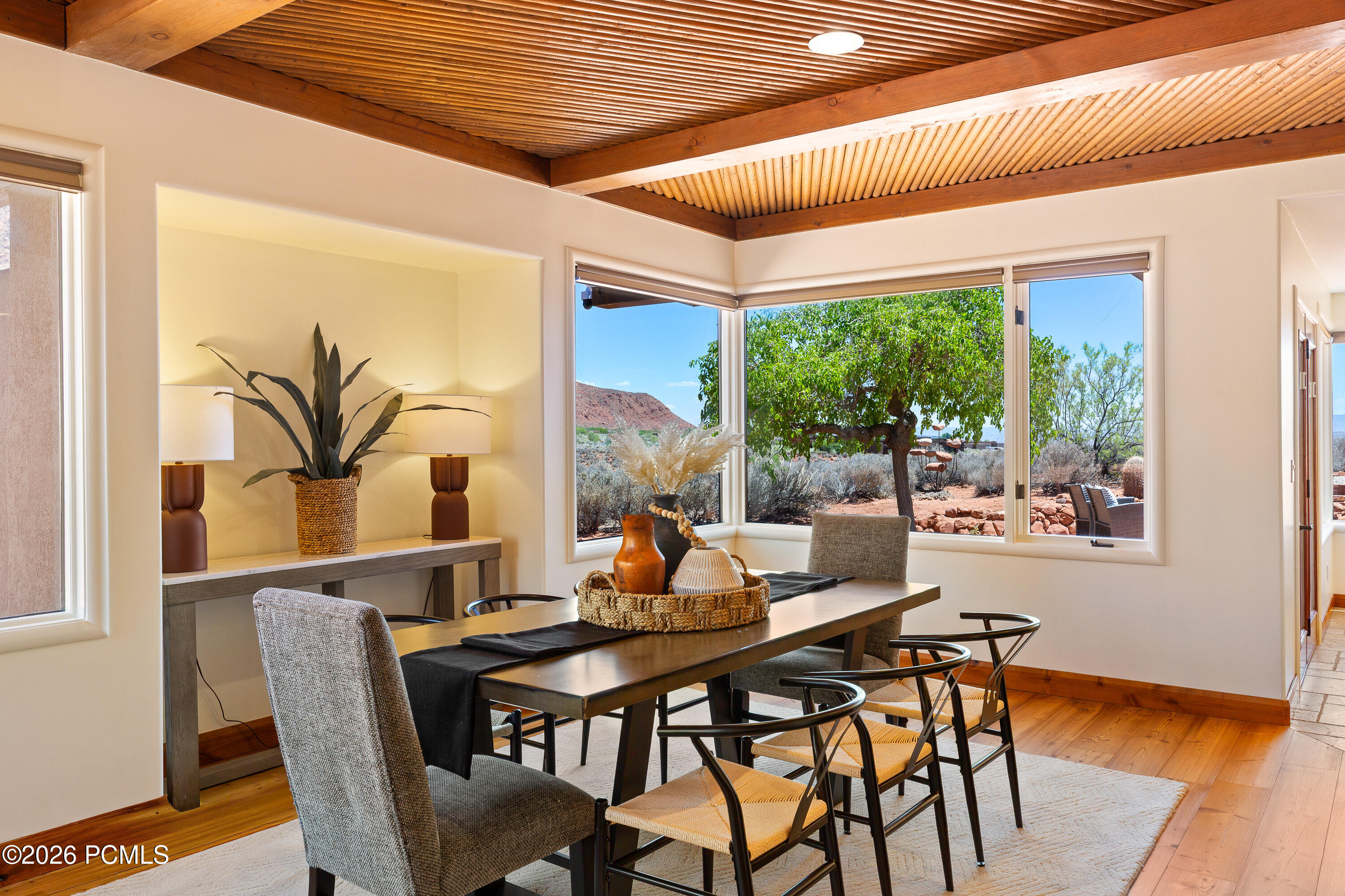 1068 N Shonto Ridge Drive