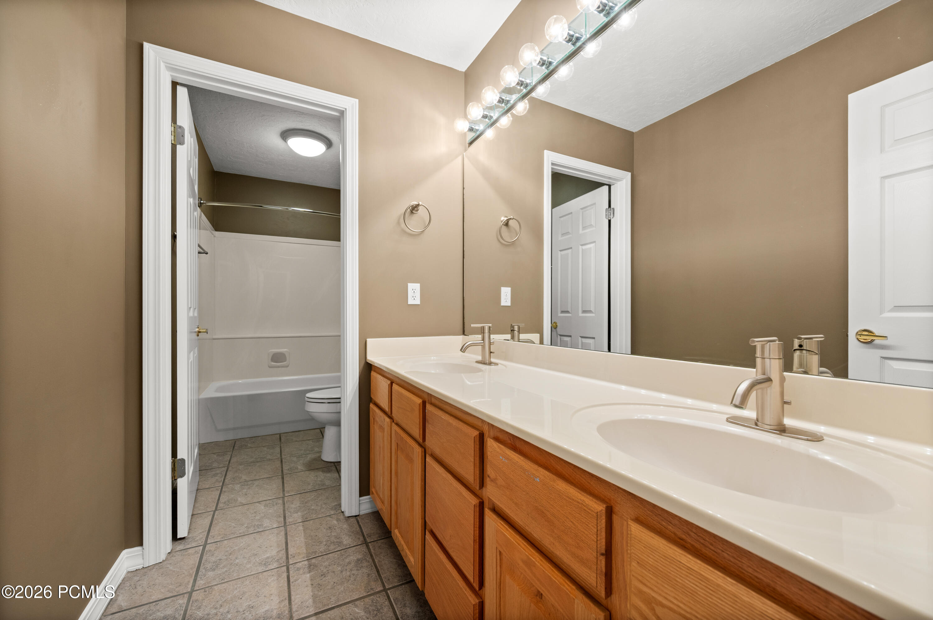 8770 Silver Spur Road