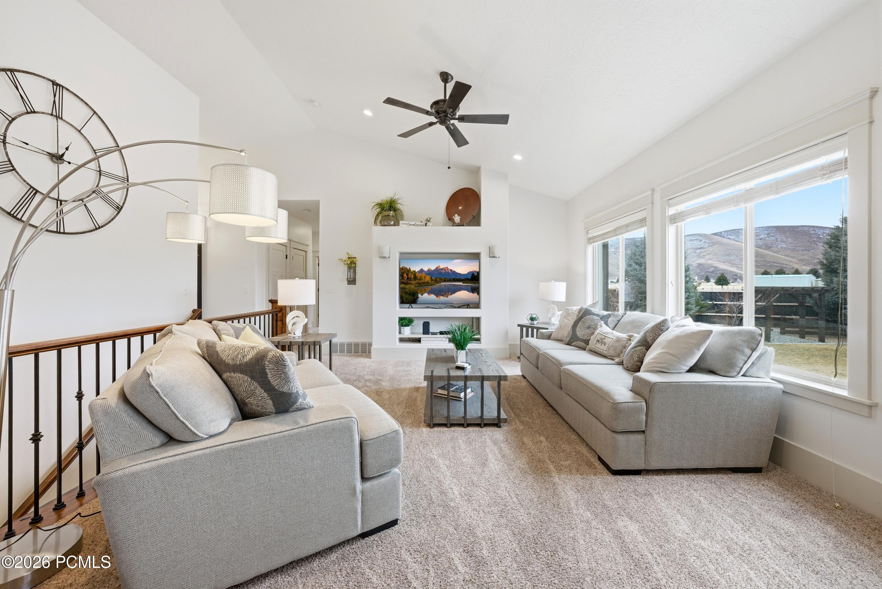 210 E Huckleberry Lane