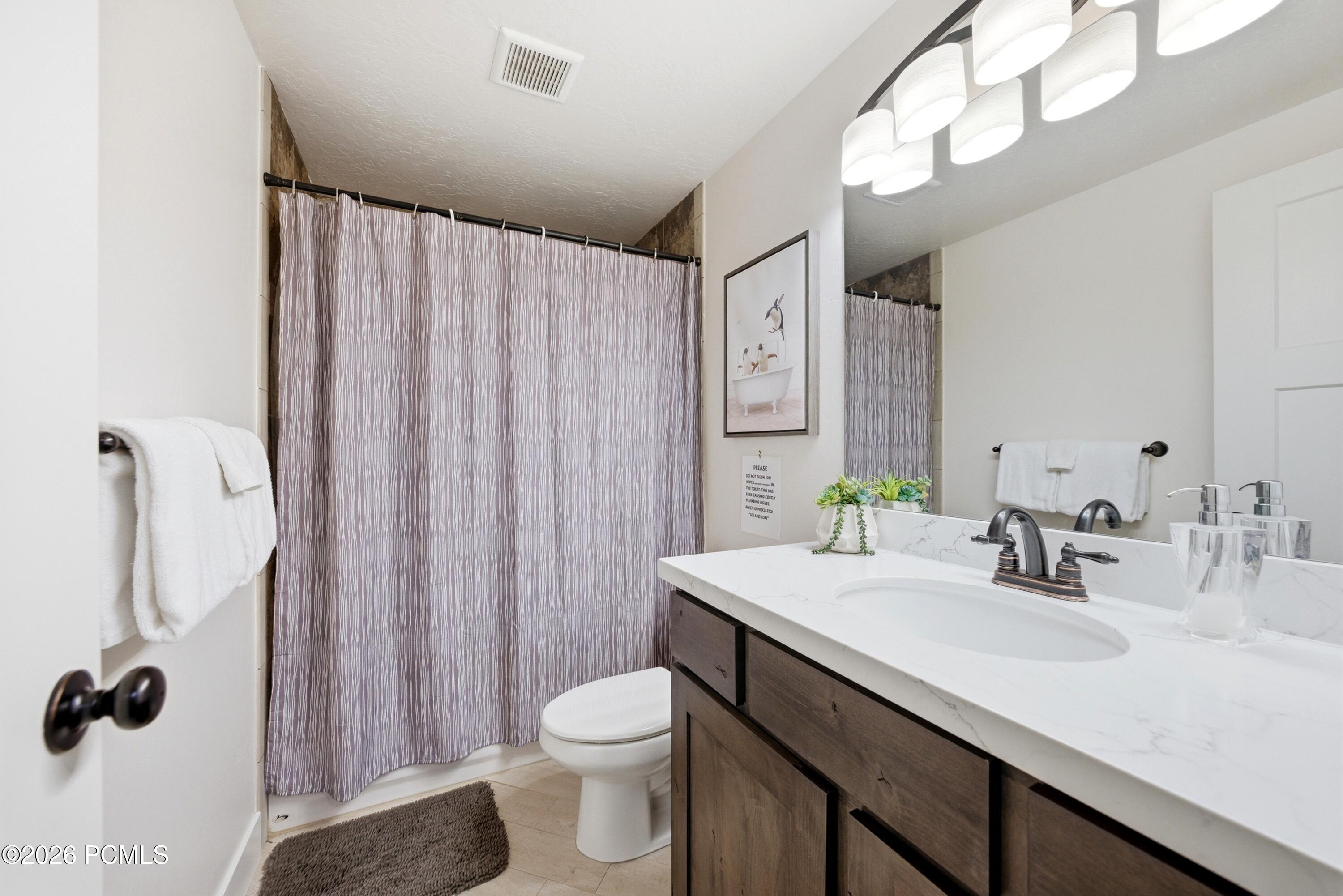 210 E Huckleberry Lane